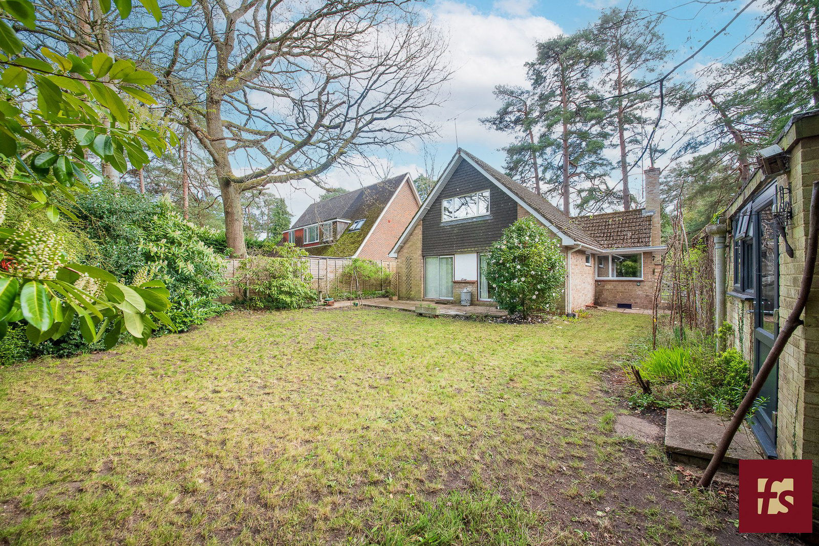 Linkway, Crowthorne, Berkshire RG45 6ES, photo 15