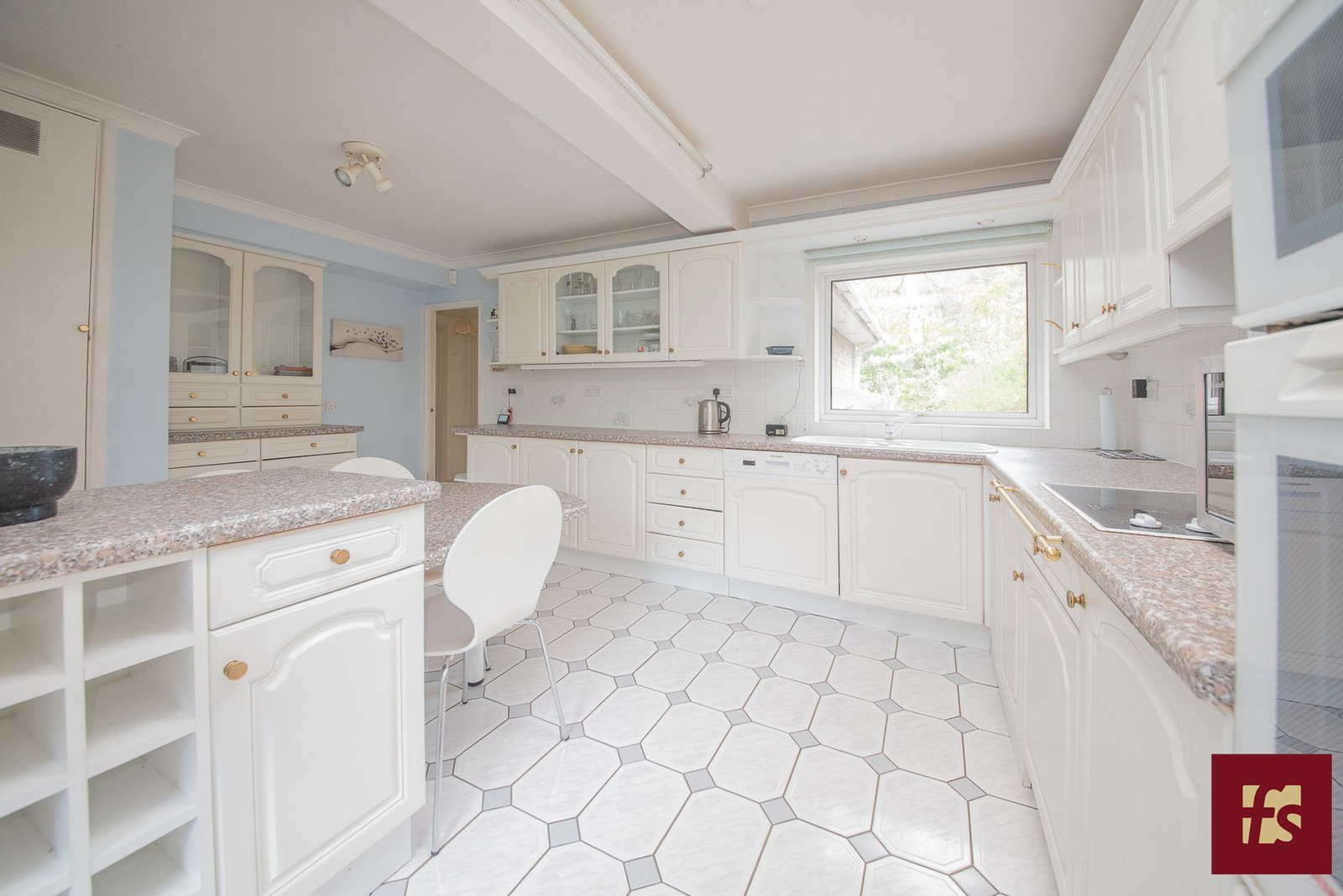 Linkway, Crowthorne, Berkshire RG45 6ES, photo 4