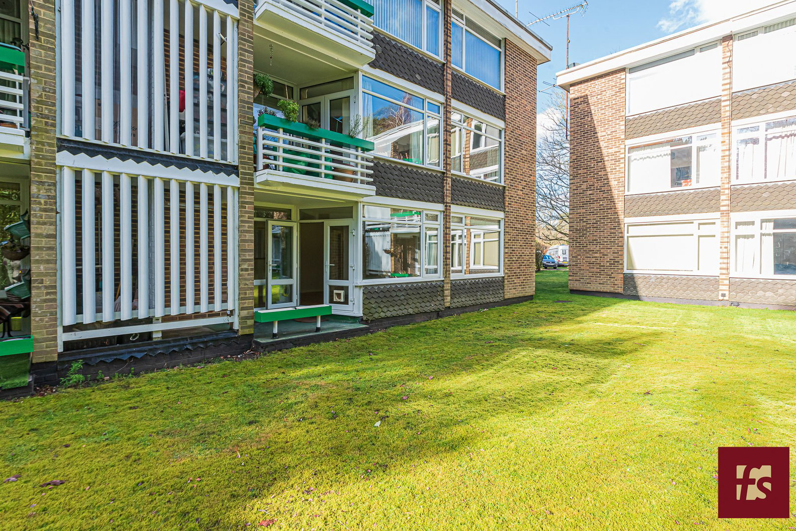 Birchside, Crowthorne, Berkshire, RG45 6HR