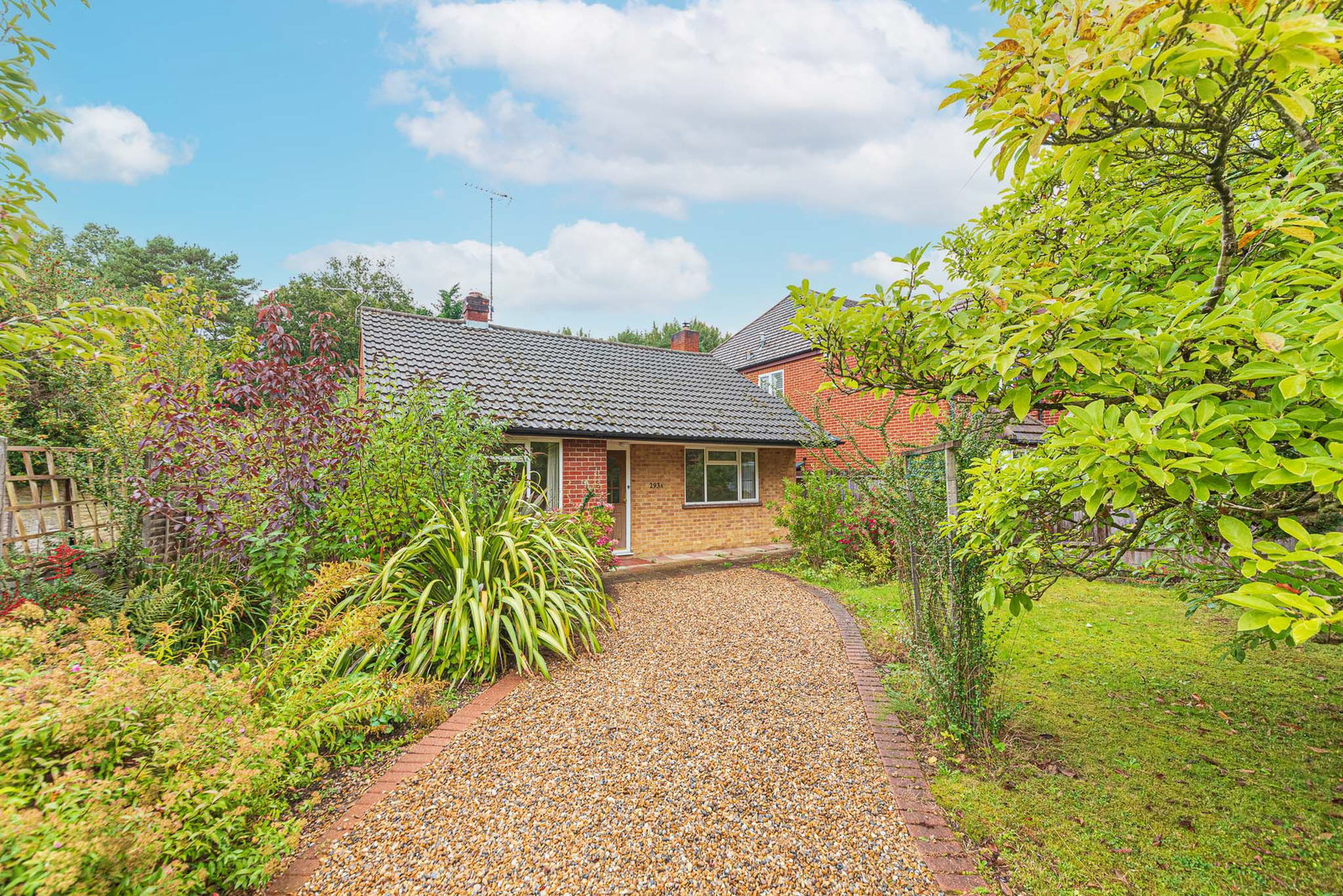 Nine Mile Ride, Finchampstead, Wokingham, RG40 3NS