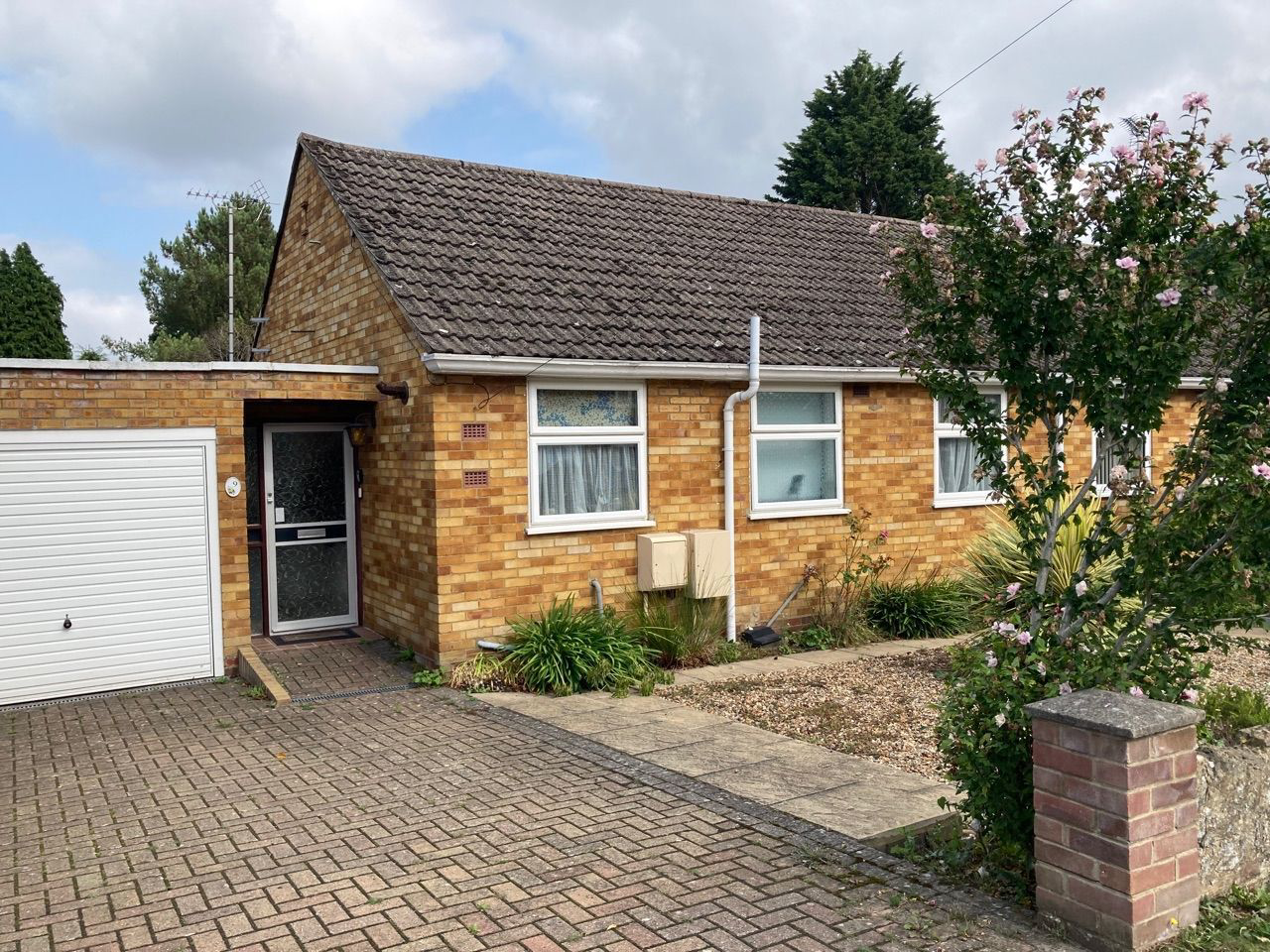 Napier Road, Crowthorne, Berkshire, RG45 7EJ