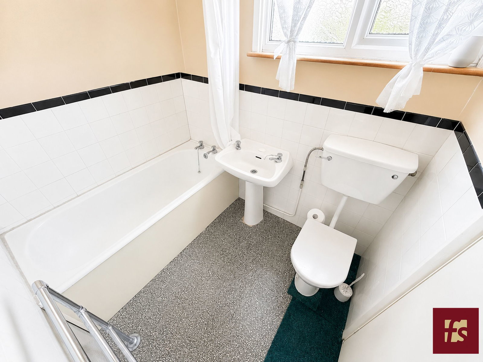 Lea Croft, Crowthorne, Berkshire RG45 6RJ, photo 13