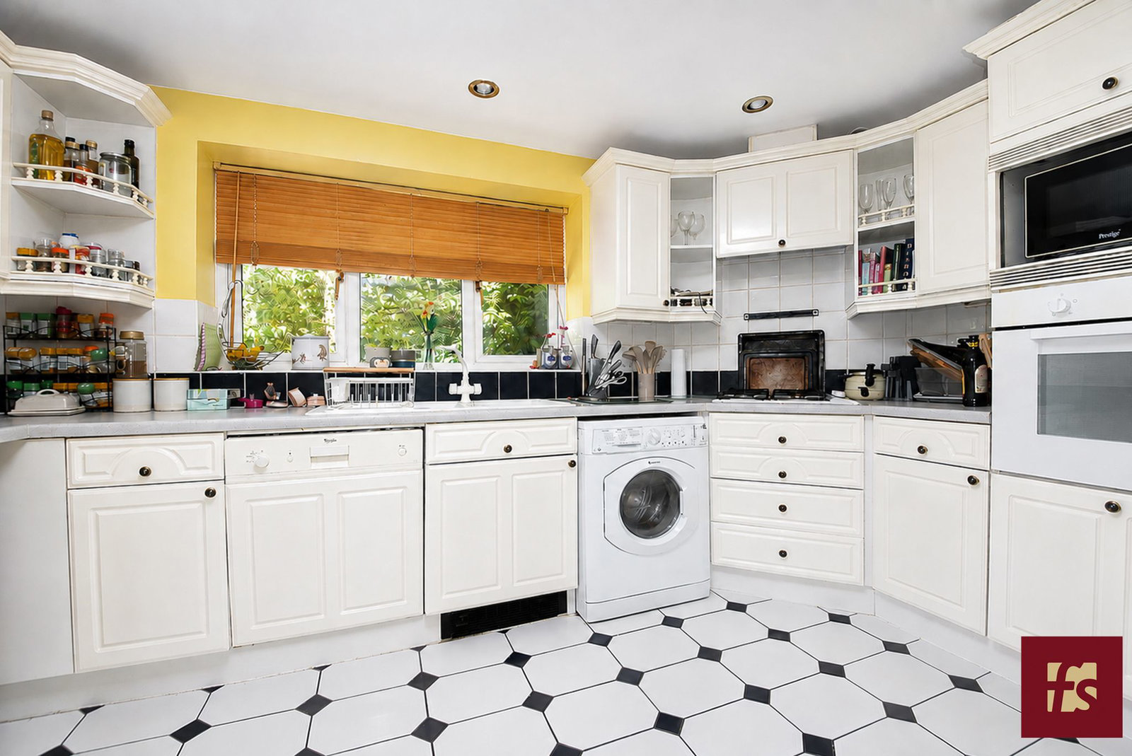 Masefield Gardens, Crowthorne, Berkshire, RG45 7QS, photo 12