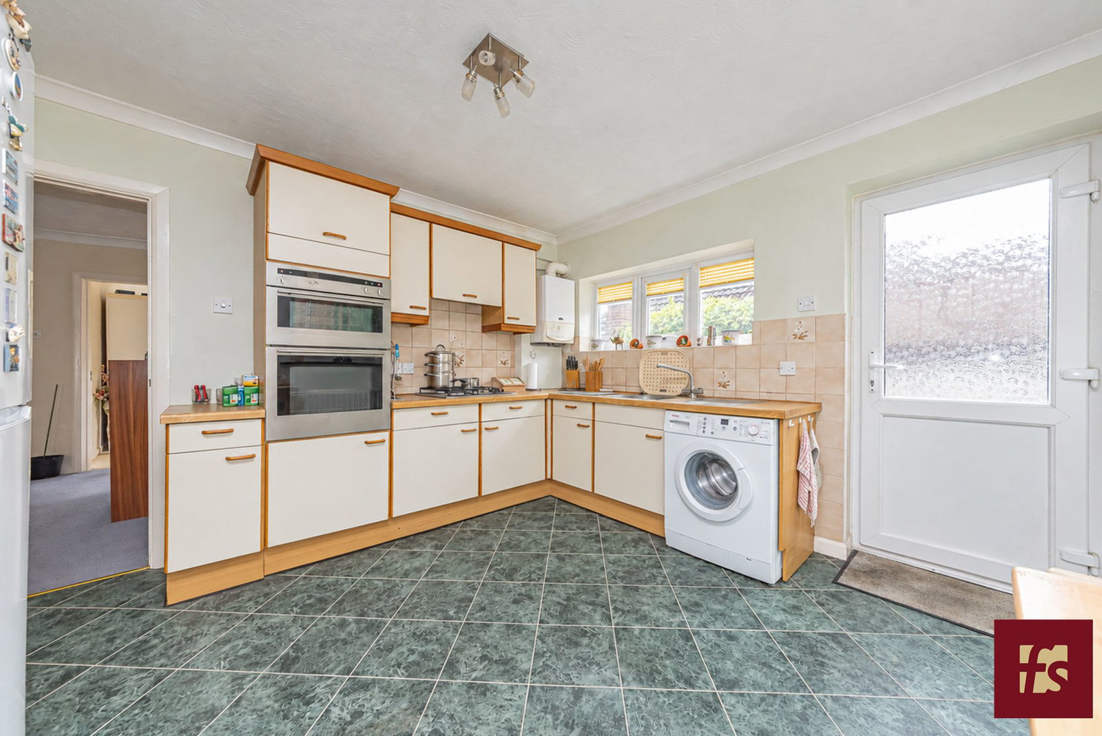 Broom Acres, Sandhurst, Berkshire GU47 8PW, photo 3