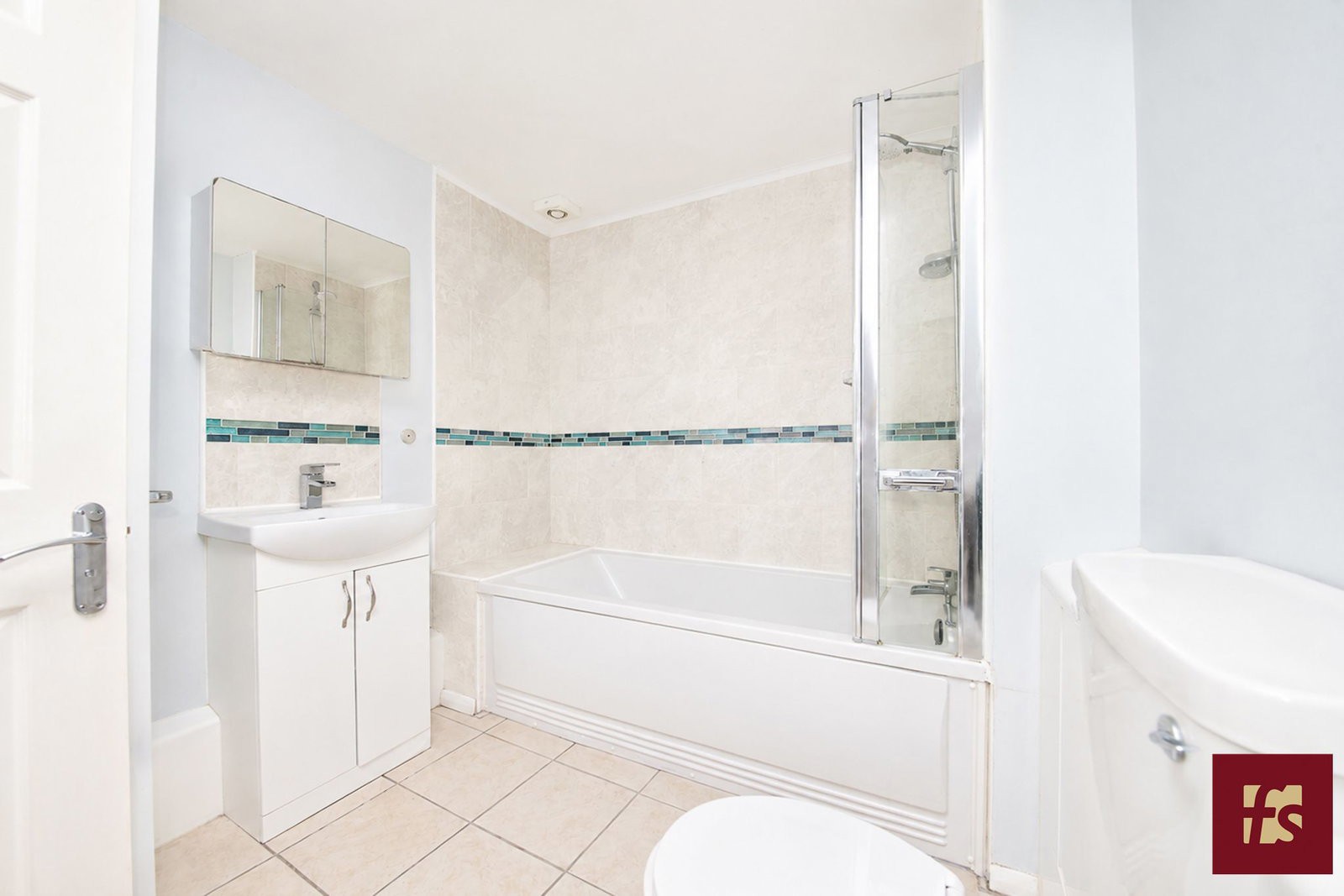 Emerson Court, Albert Walk, Crowthorne, RG45 7EB, photo 8