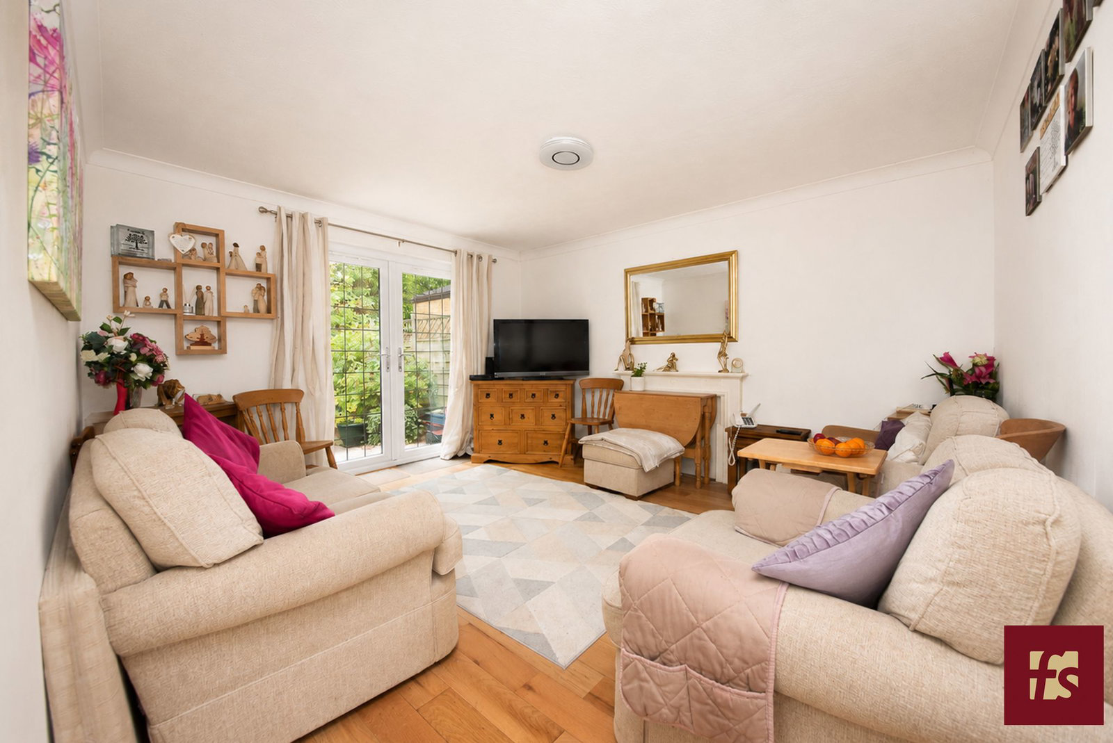 Holme Close, Crowthorne, RG45 6TF, photo 2
