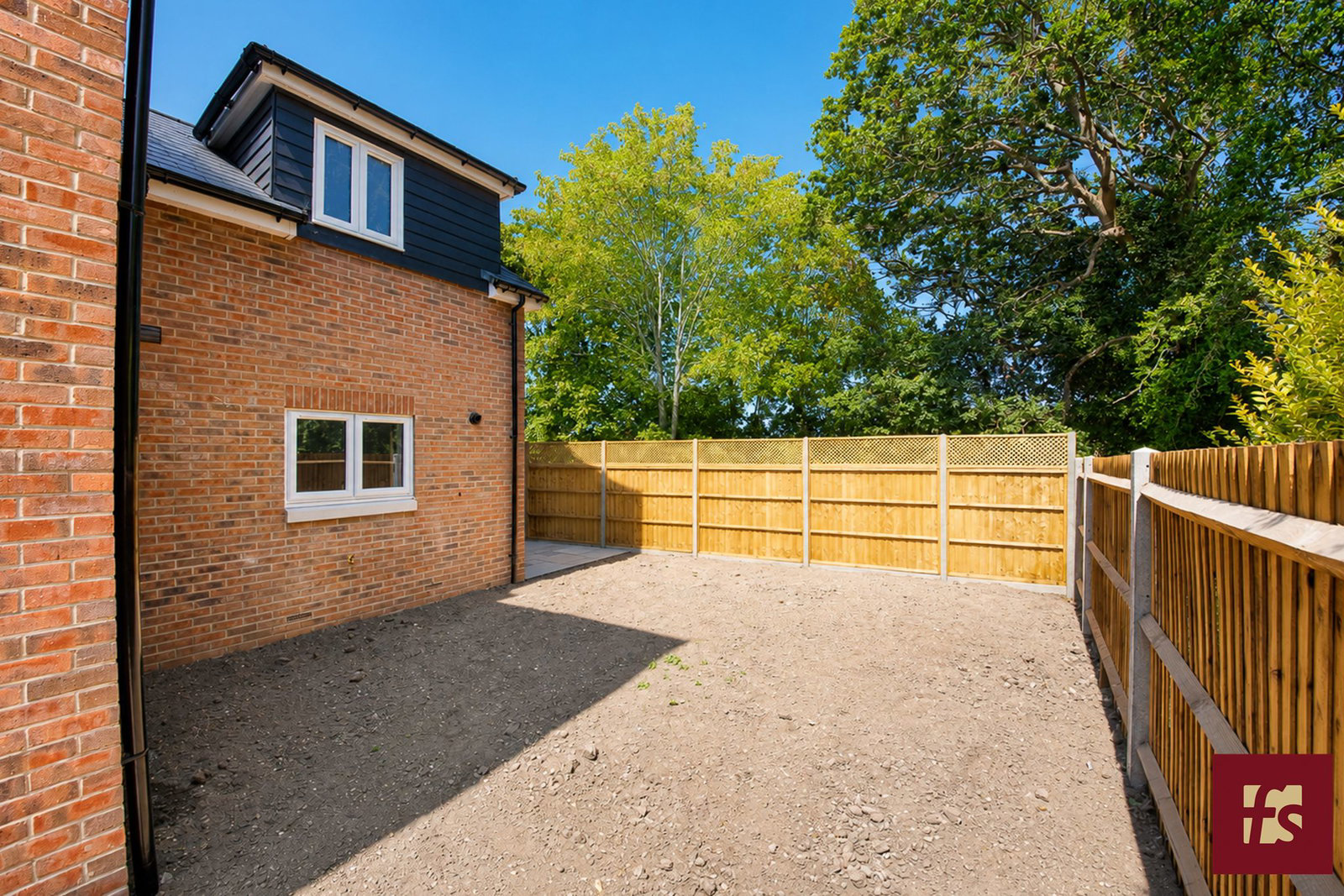 Hunters Mews, Hancombe Road, Sandhurst, Berkshire GU47 8NP, photo 24