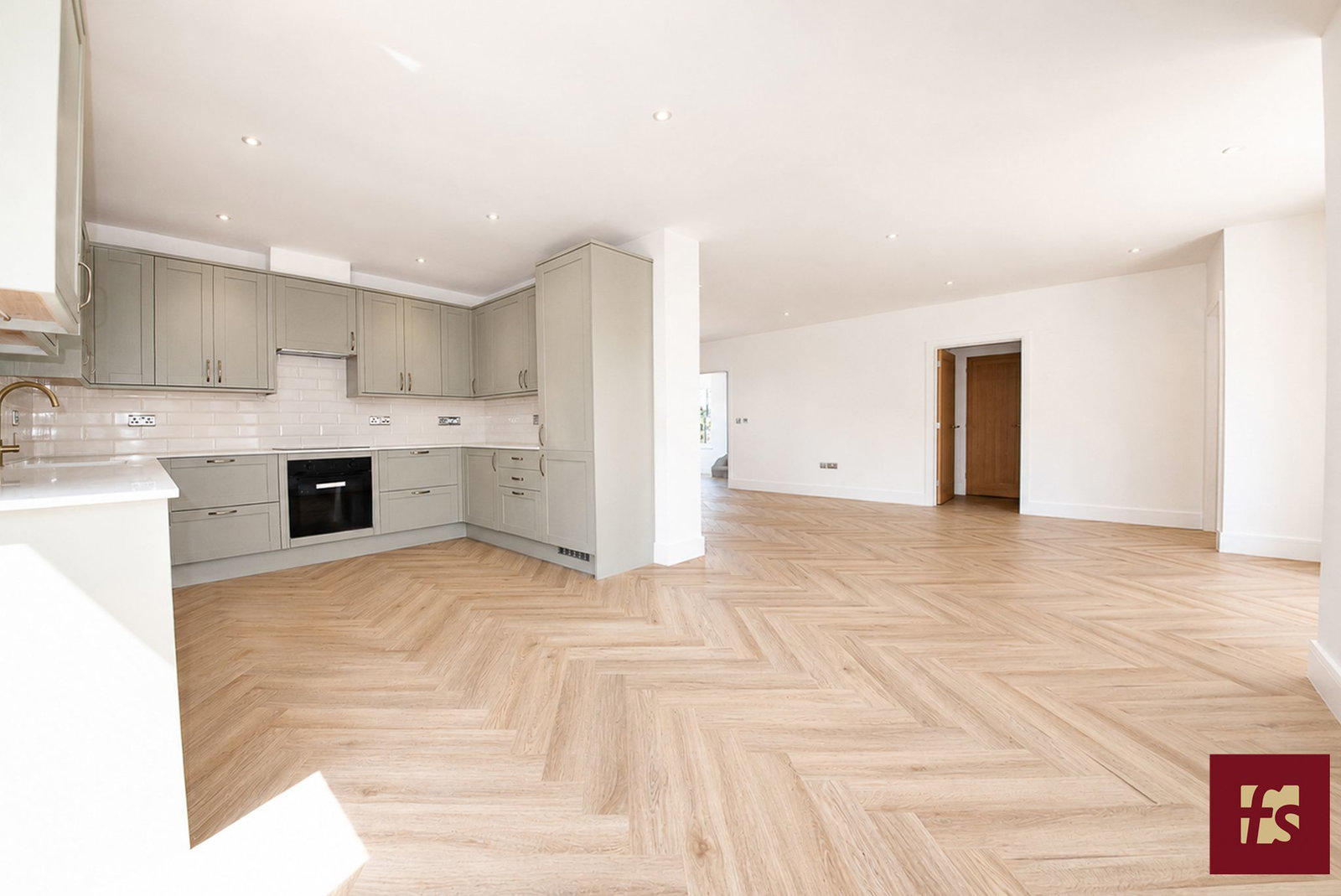 Hunters Mews, Hancombe Road, Sandhurst, Berkshire GU47 8NP, photo 7