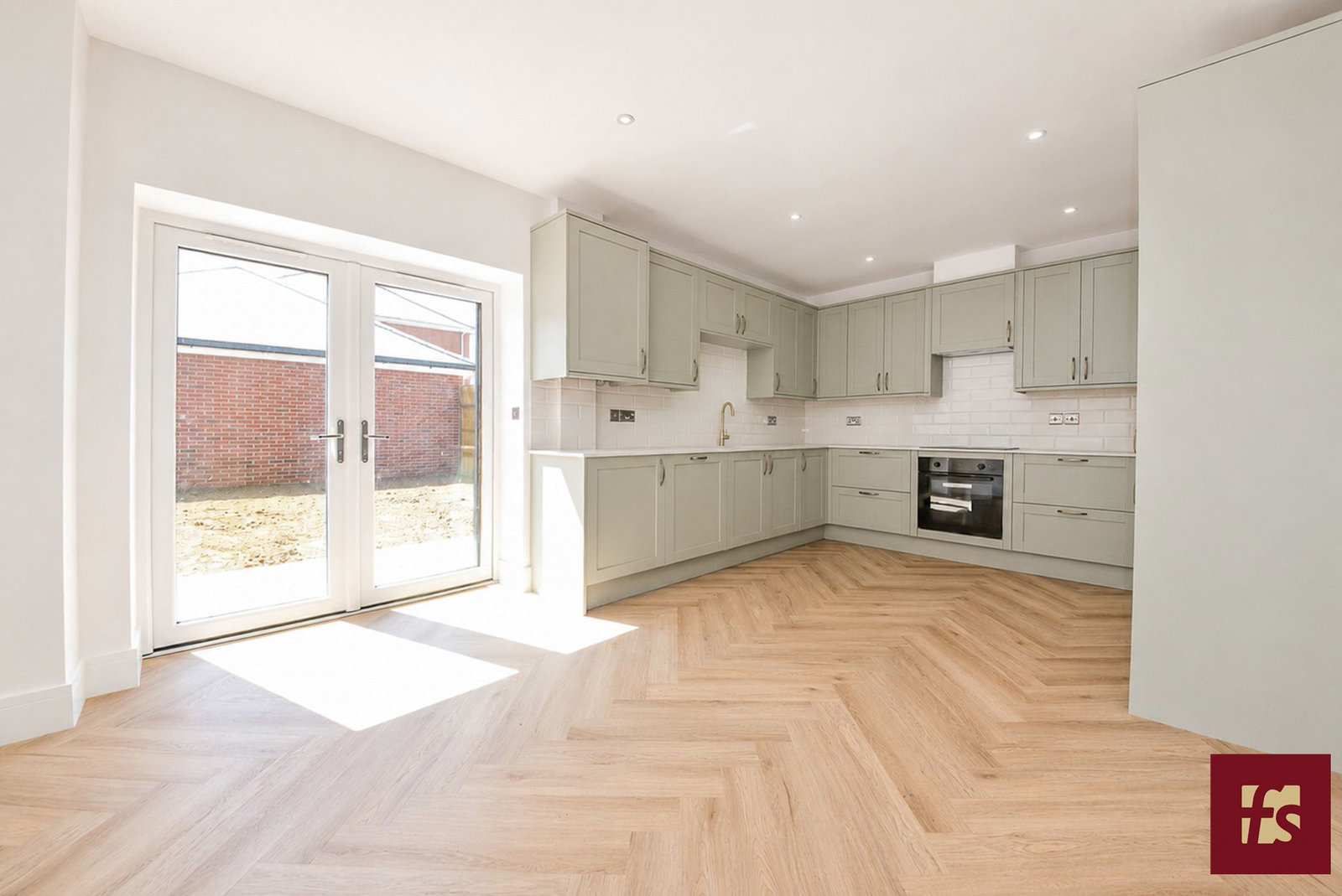 Hunters Mews, Hancombe Road, Sandhurst, Berkshire GU47 8NP, photo 8