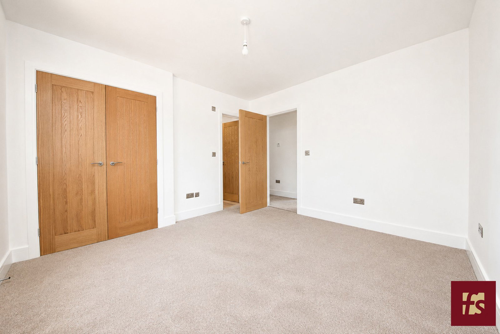Hunters Mews, Hancombe Road, Sandhurst, Berkshire GU47 8NP, photo 15