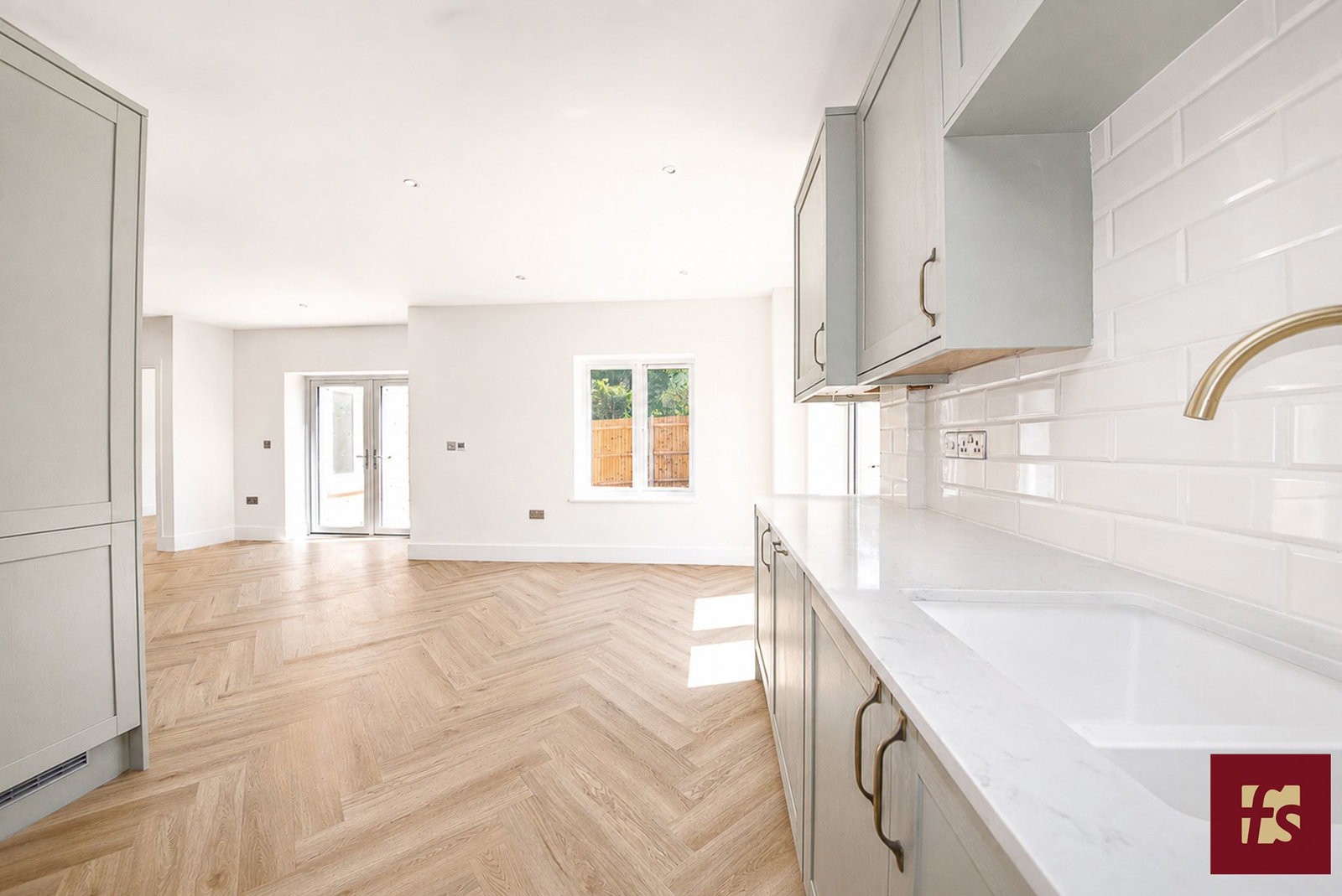 Hunters Mews, Hancombe Road, Sandhurst, Berkshire GU47 8NP, photo 9
