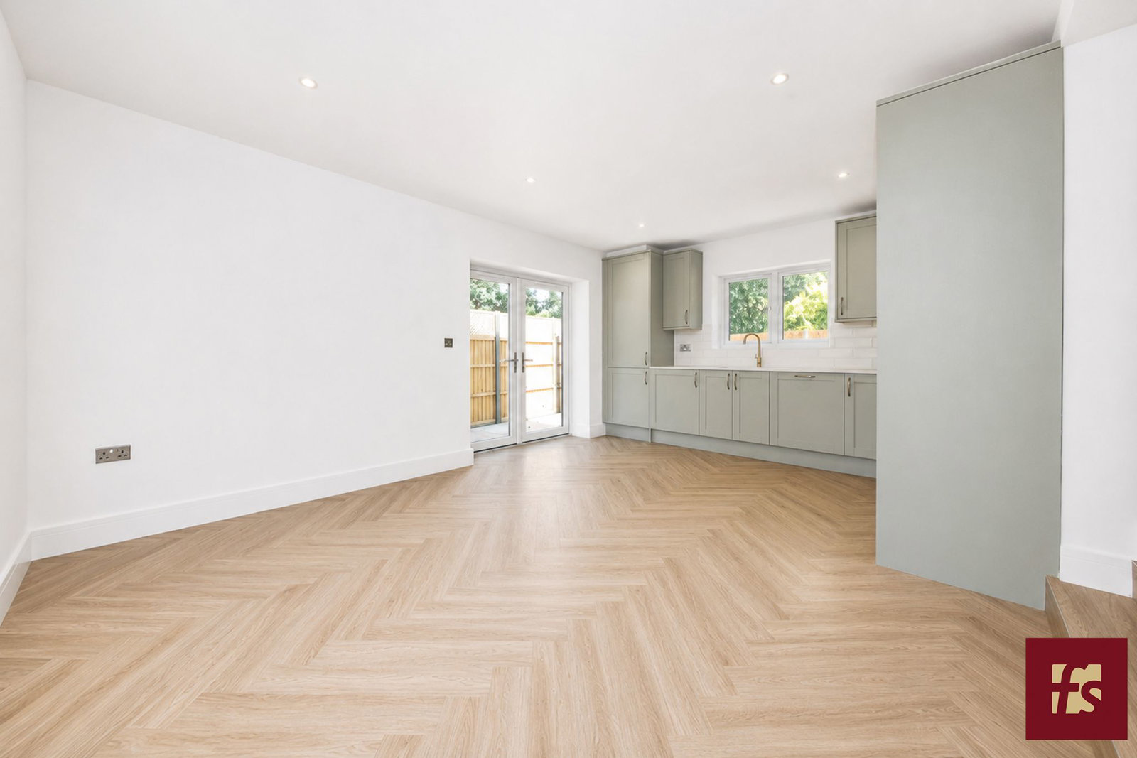 Hunters Mews, Hancombe Road, Sandhurst, Berkshire GU47 8NP, photo 7