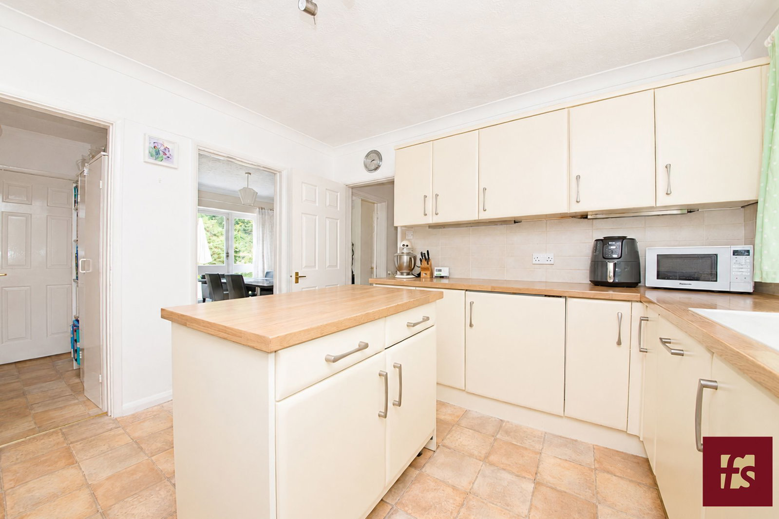 Lower Wokingham Road, Crowthorne, RG45 6DA, photo 7
