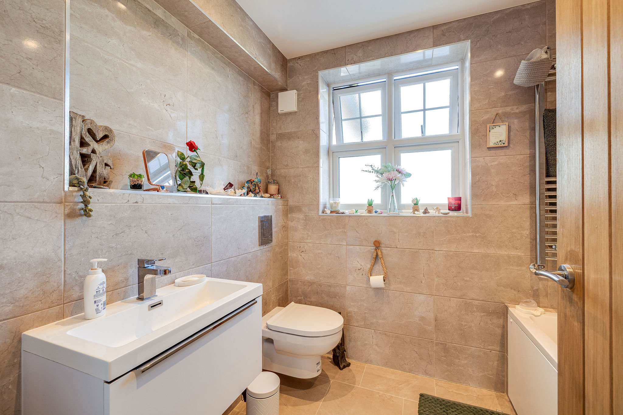Chester Road, Rossett, LL12, photo 21