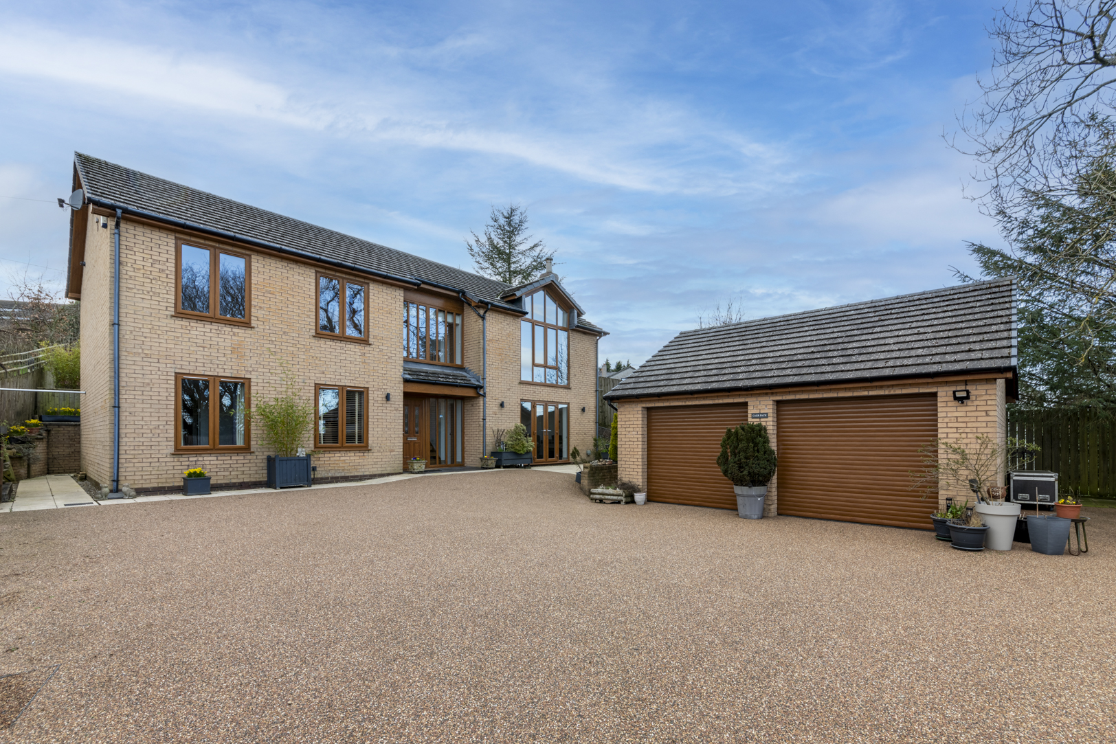 Fronheulog Hill, Bwlchgwyn, LL11