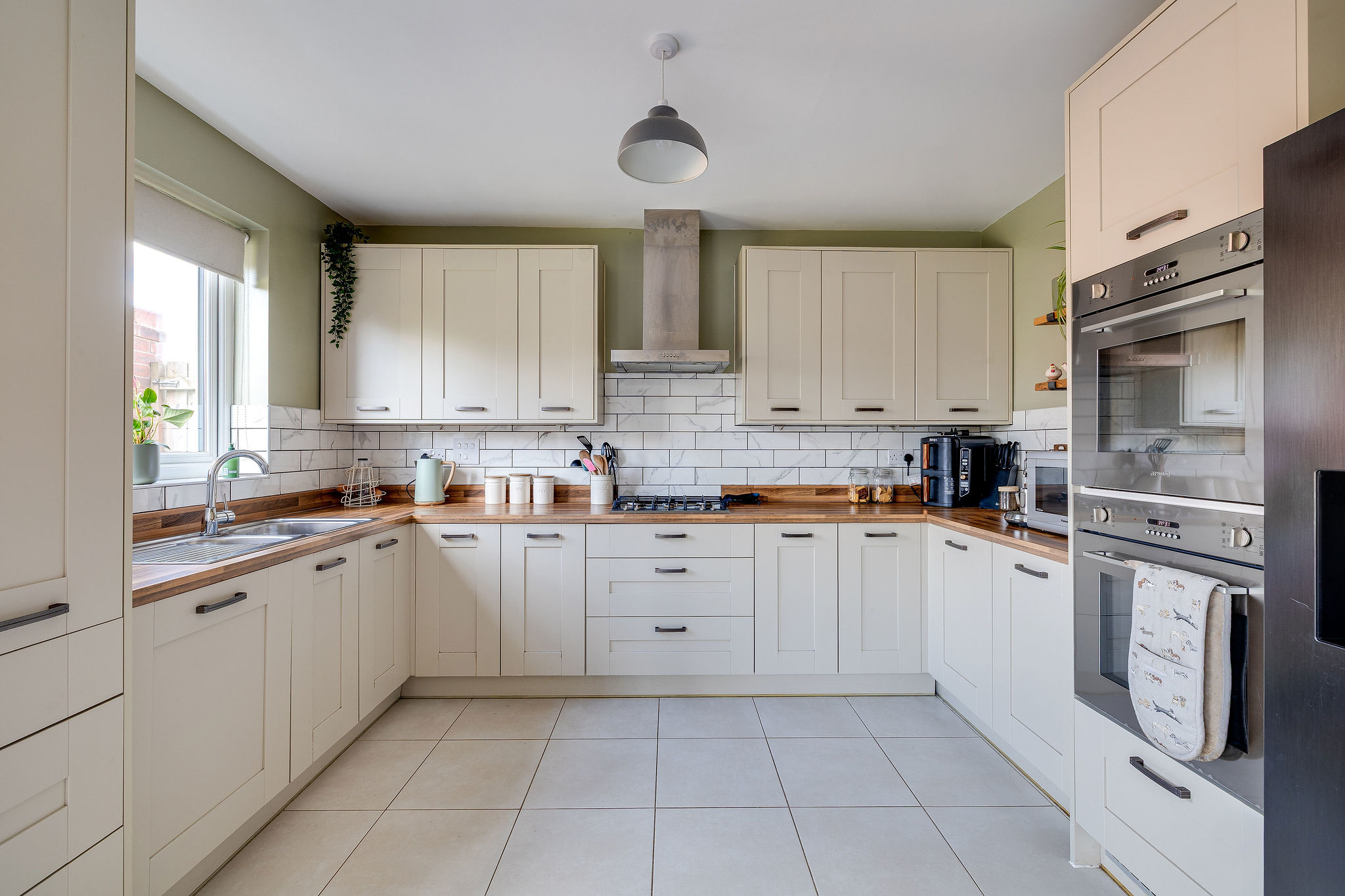 Normandy Crescent, Saighton, CH3, photo 2