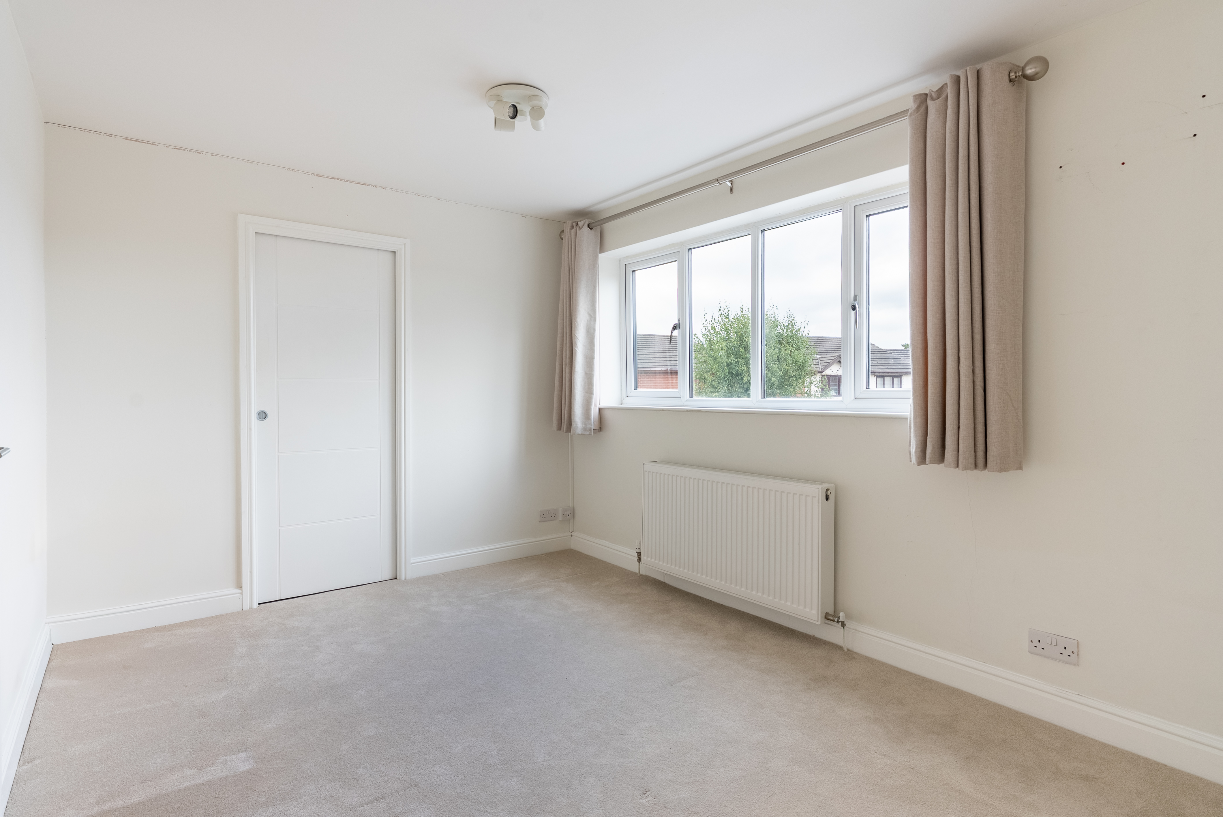 Meadow Croft, Cross Lanes, LL13, photo 26