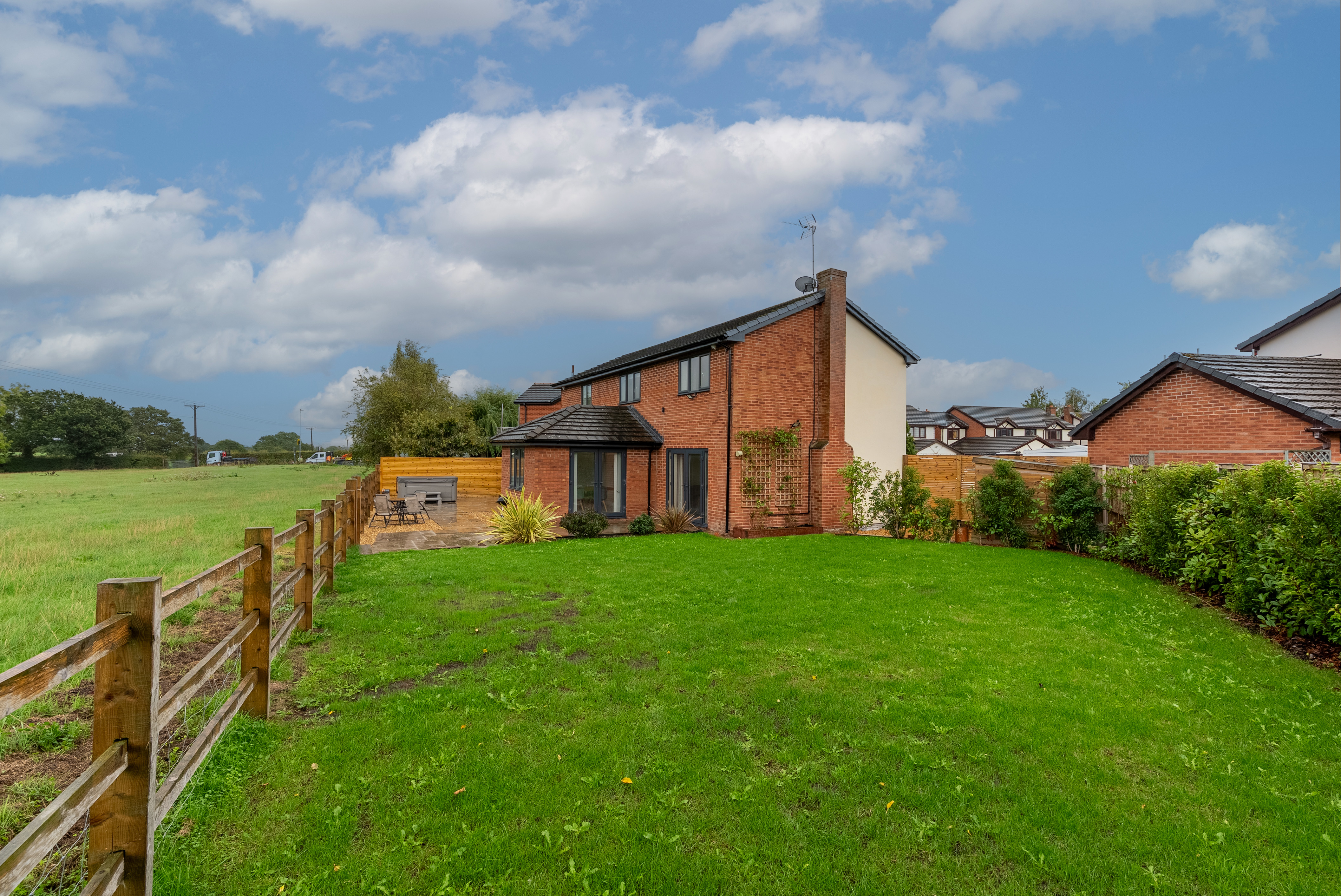 Meadow Croft, Cross Lanes, LL13, photo 38