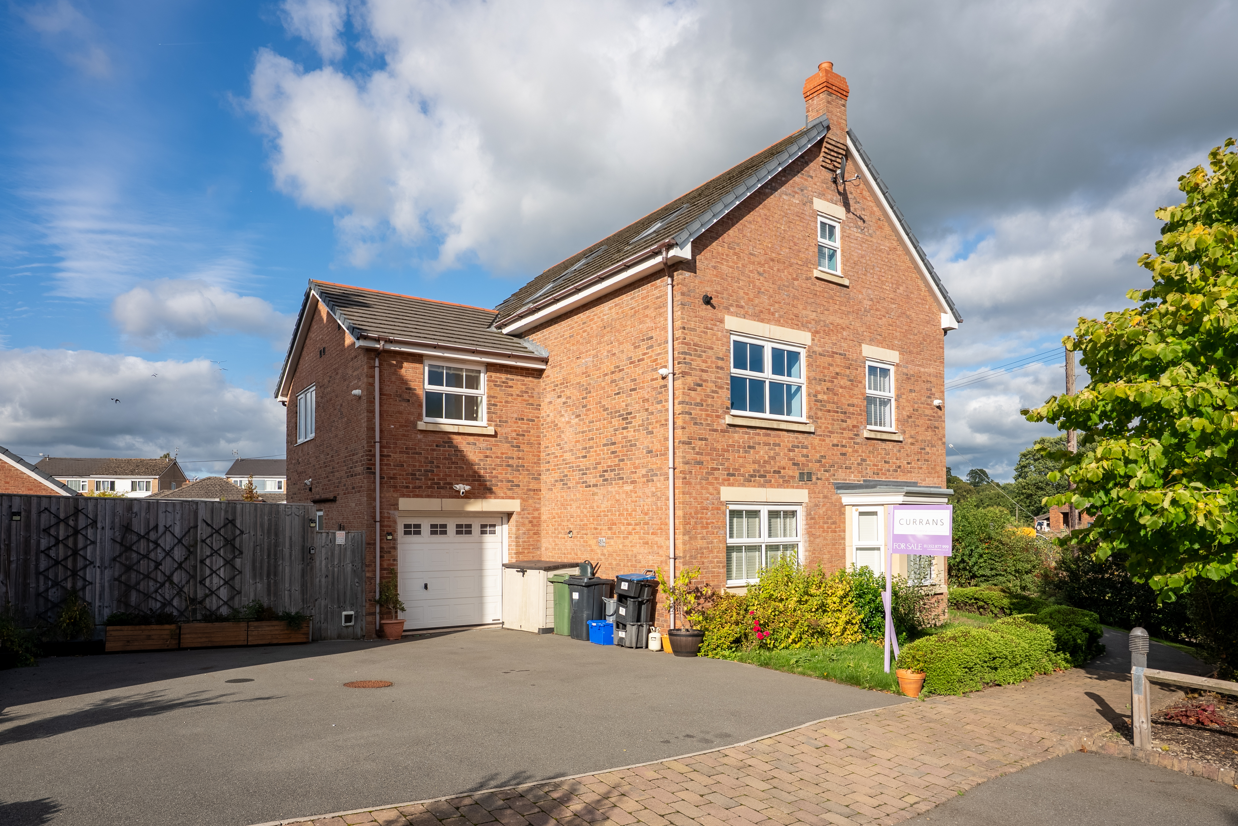 Gresford, Wrexham, LL12, photo 4