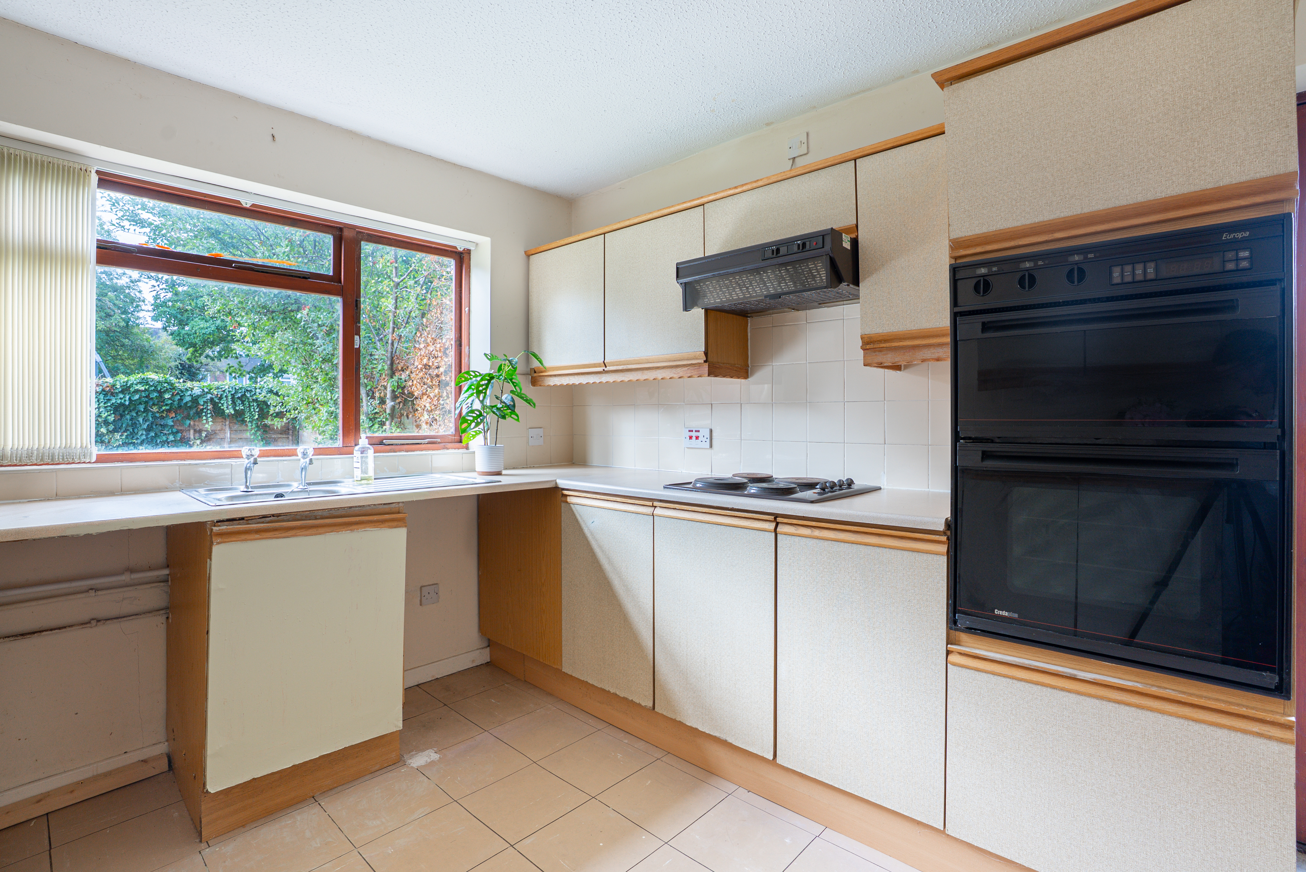 Summerfields, Rhostyllen, LL14, photo 8