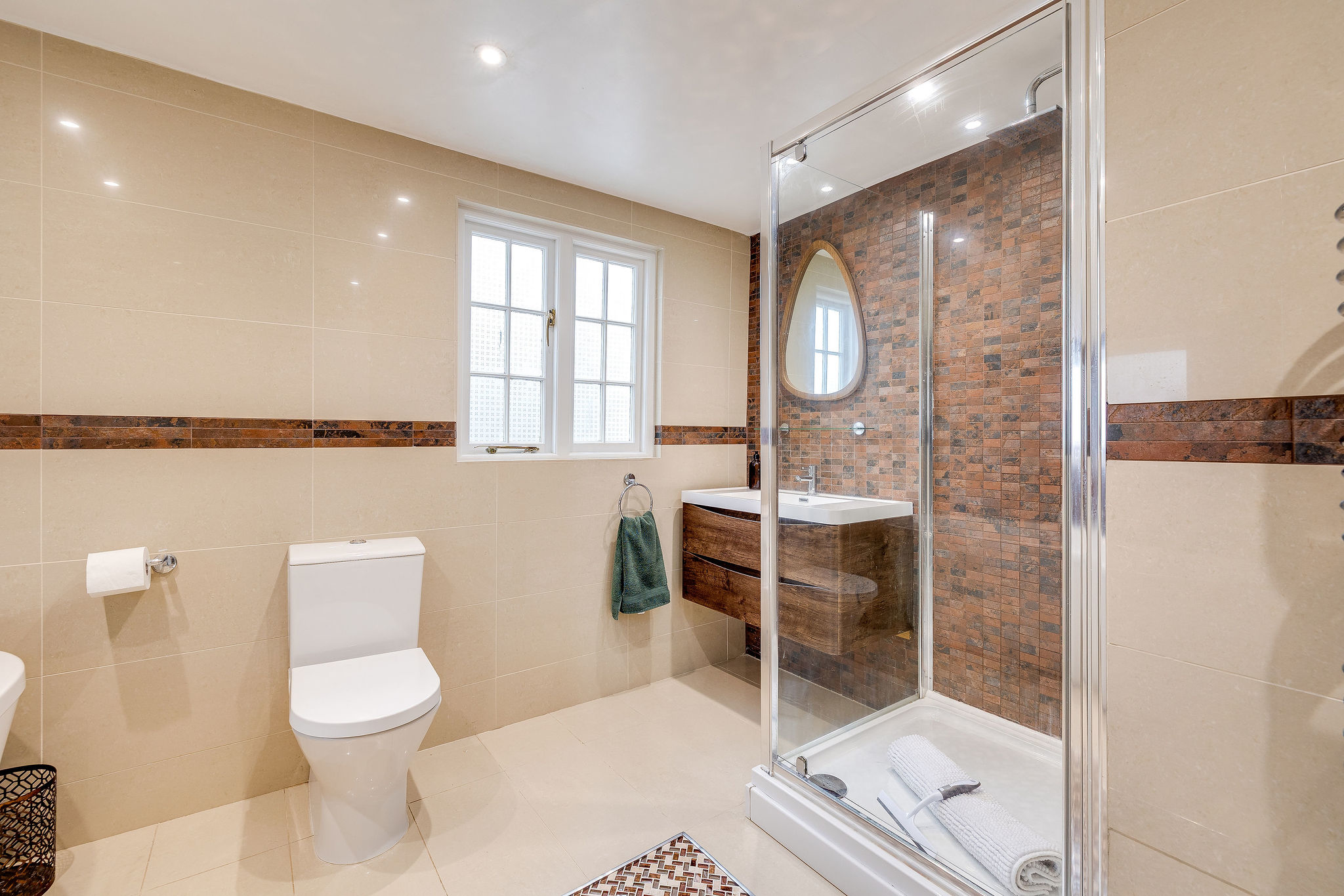Wrexham Road, Mold, CH7, photo 23