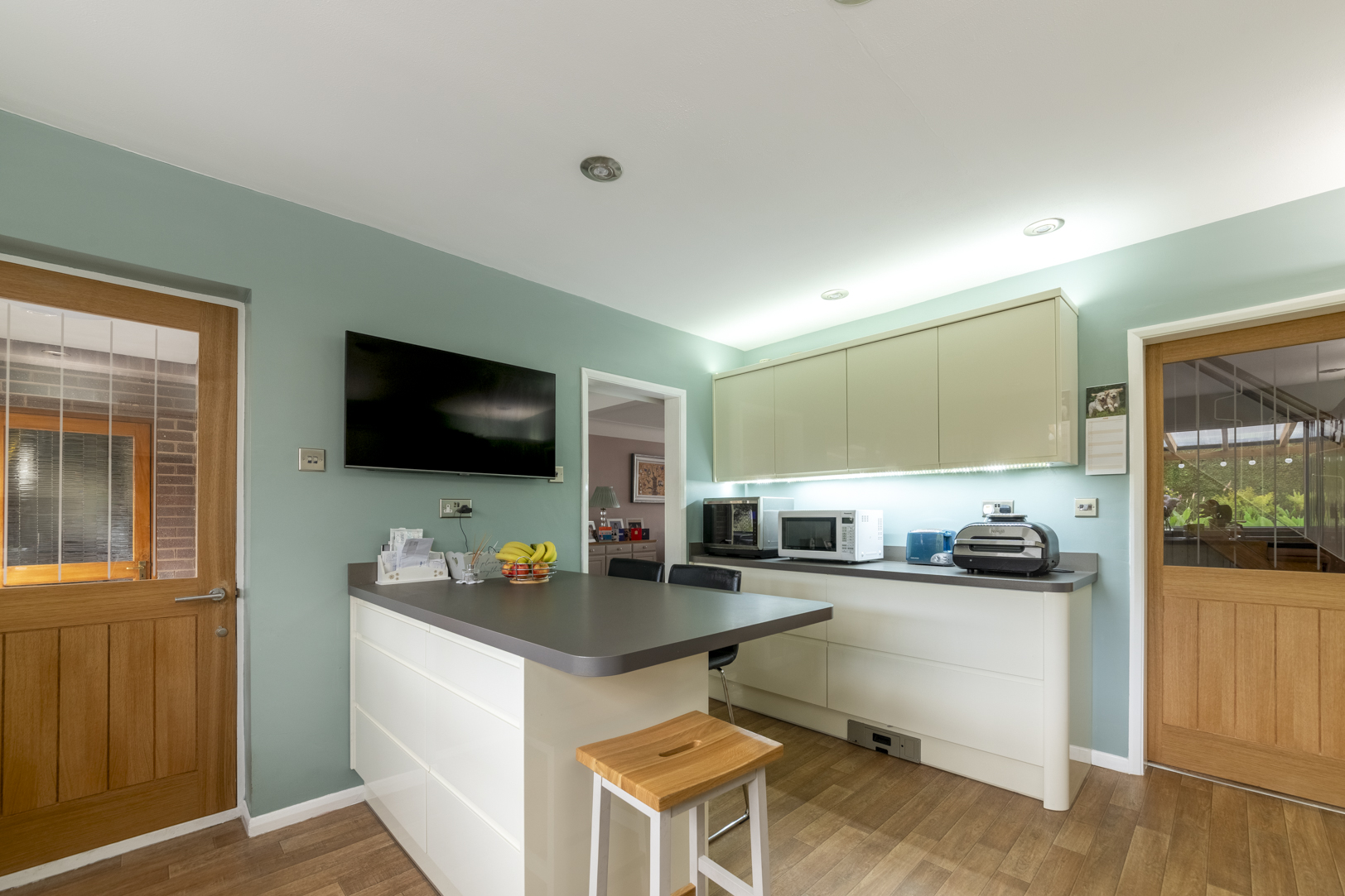 Belle Vue Lane, Guilden Sutton, CH3, photo 10