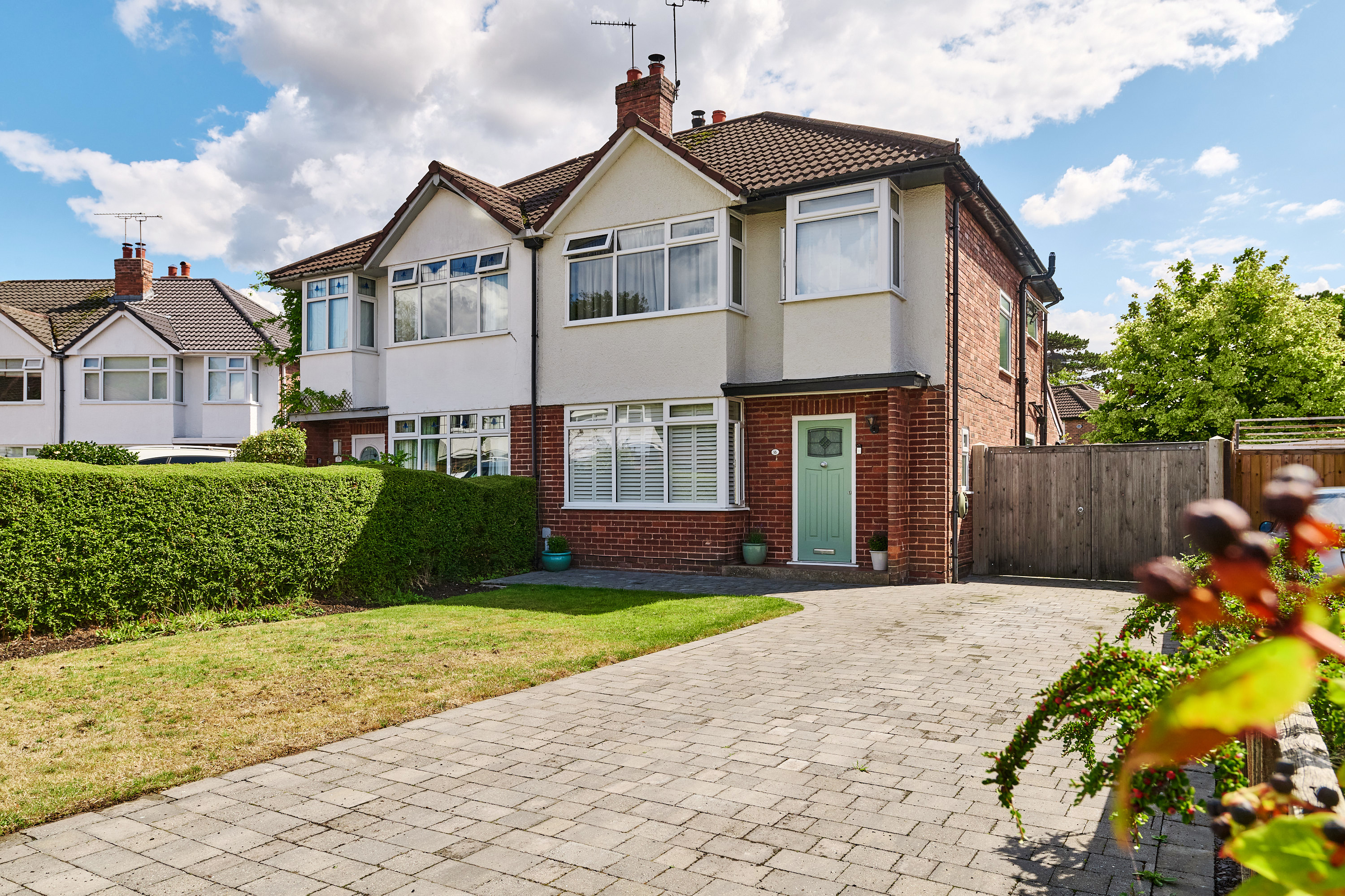 Woodfield Grove, Chester, CH2