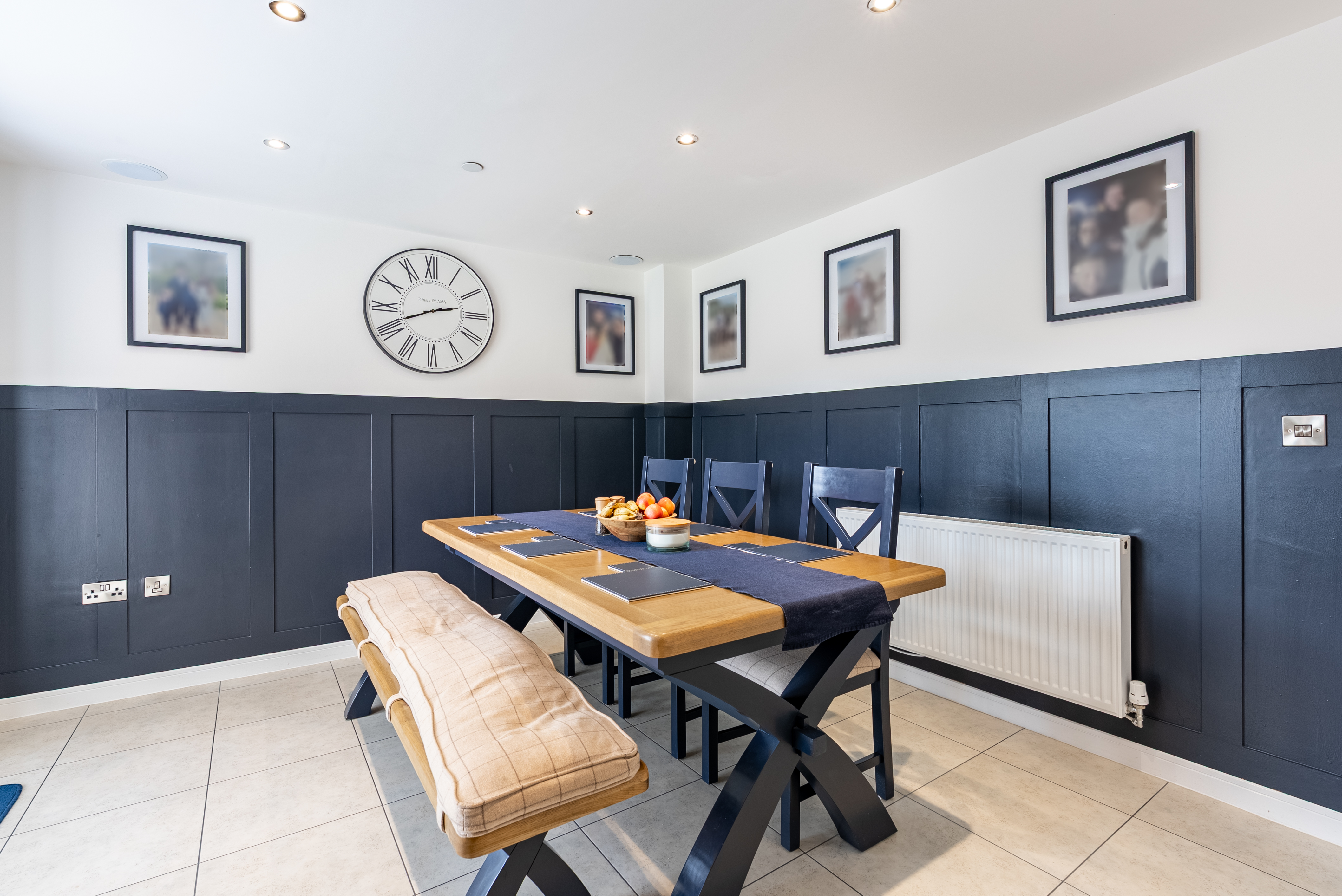 Halle Court, Llay, LL12, photo 7