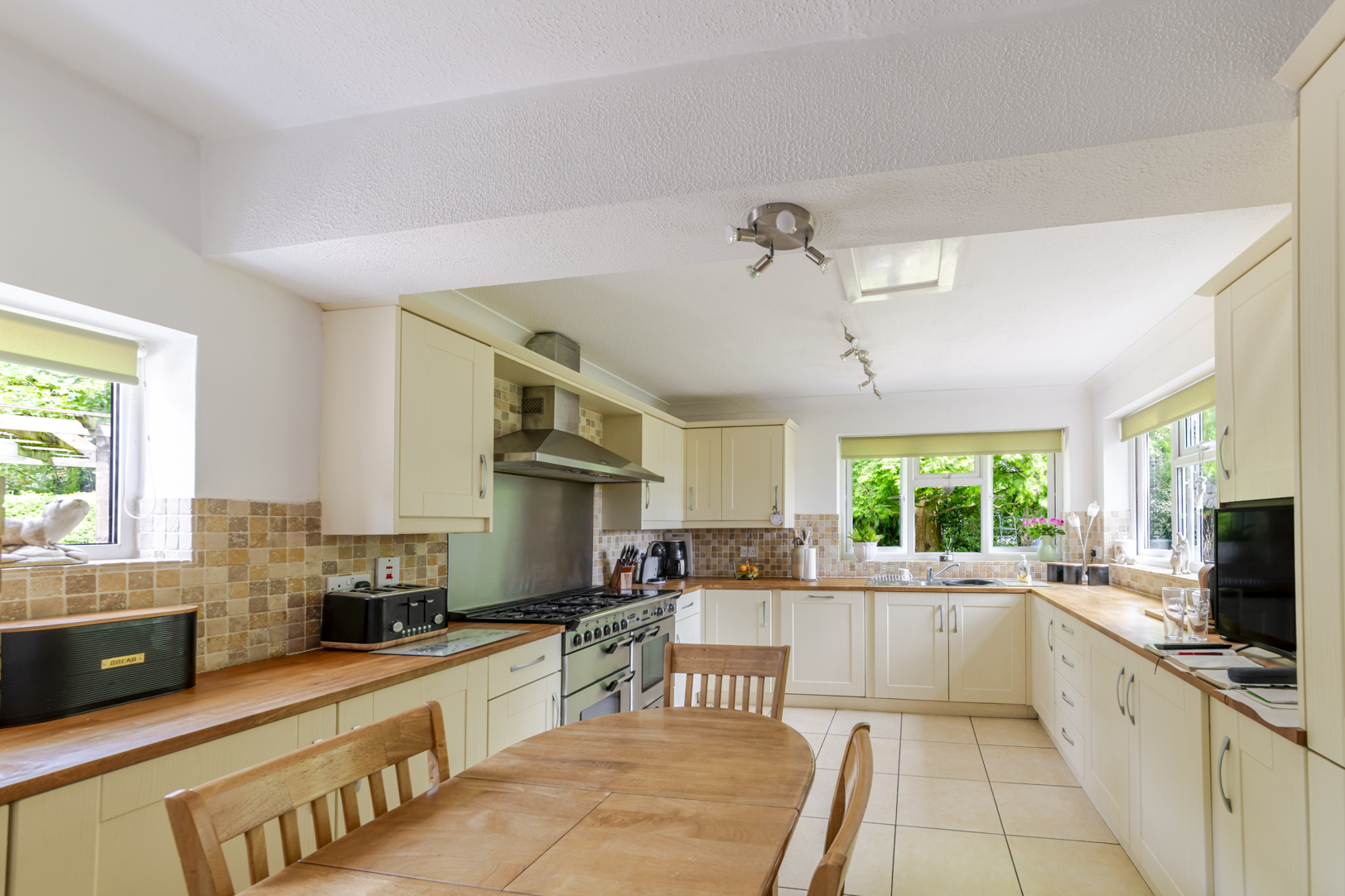 Kiln Lane, Cross Lanes, LL13, photo 4