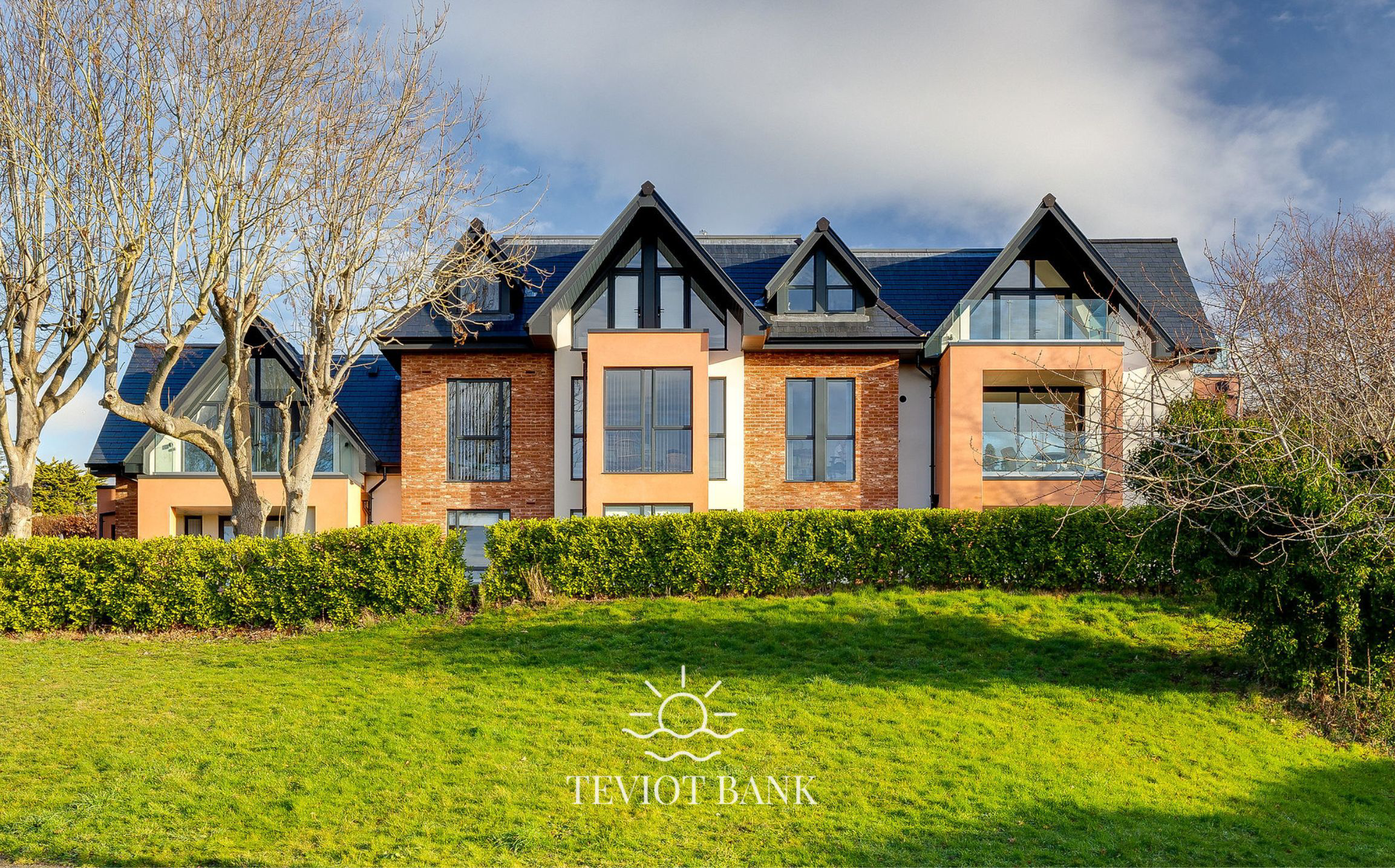 The Penthouse, Teviot Bank, Heswall, Wirral, CH60 8PB