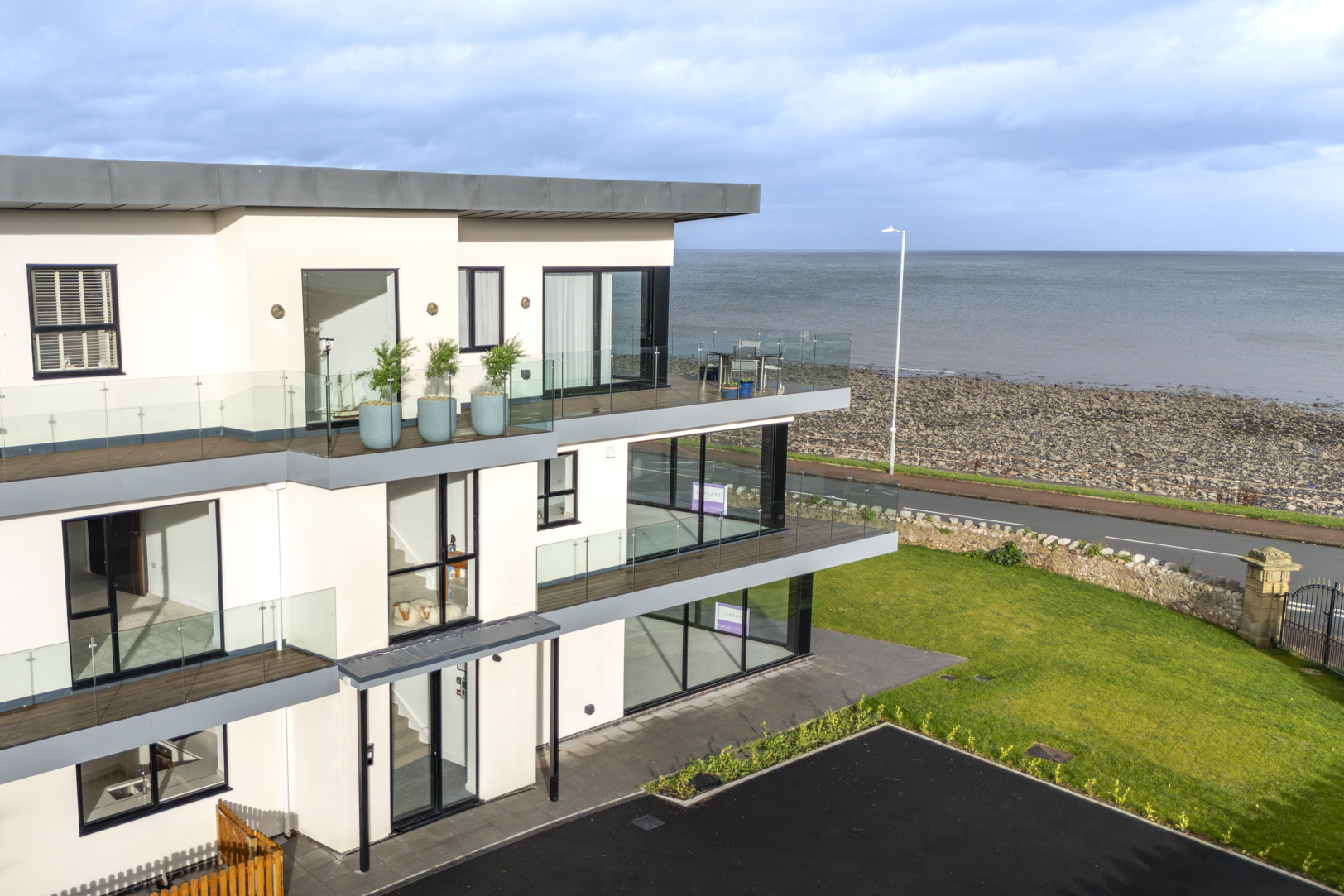 57 Marine Drive, Colwyn Bay, LL28