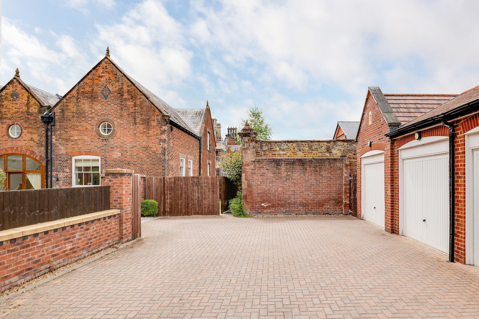 Ashbery Road, Backford, CH1, photo 18