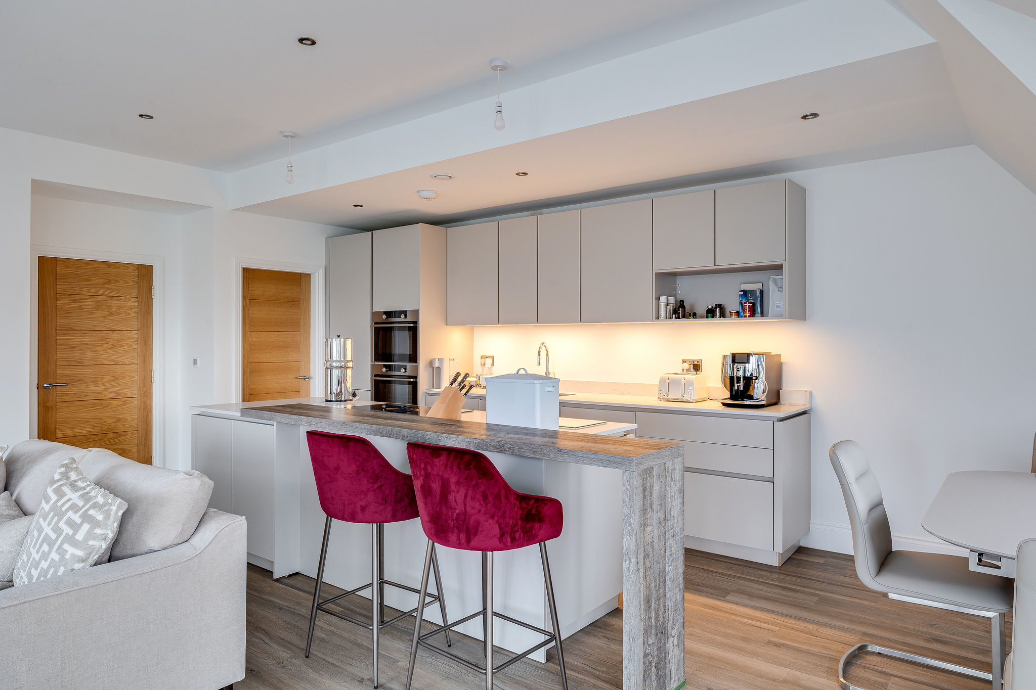 The Penthouse, Teviot Bank, Heswall, Wirral, CH60 8PB, photo 6