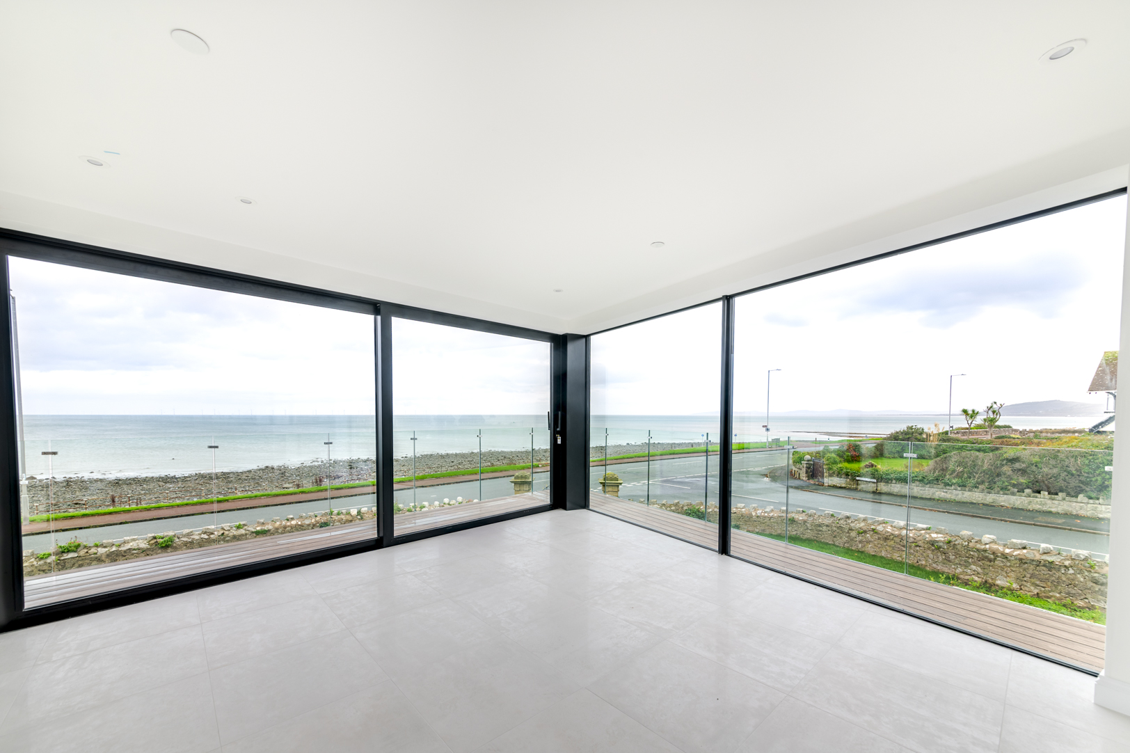 57 Marine Drive, Colwyn Bay, LL28, photo 6