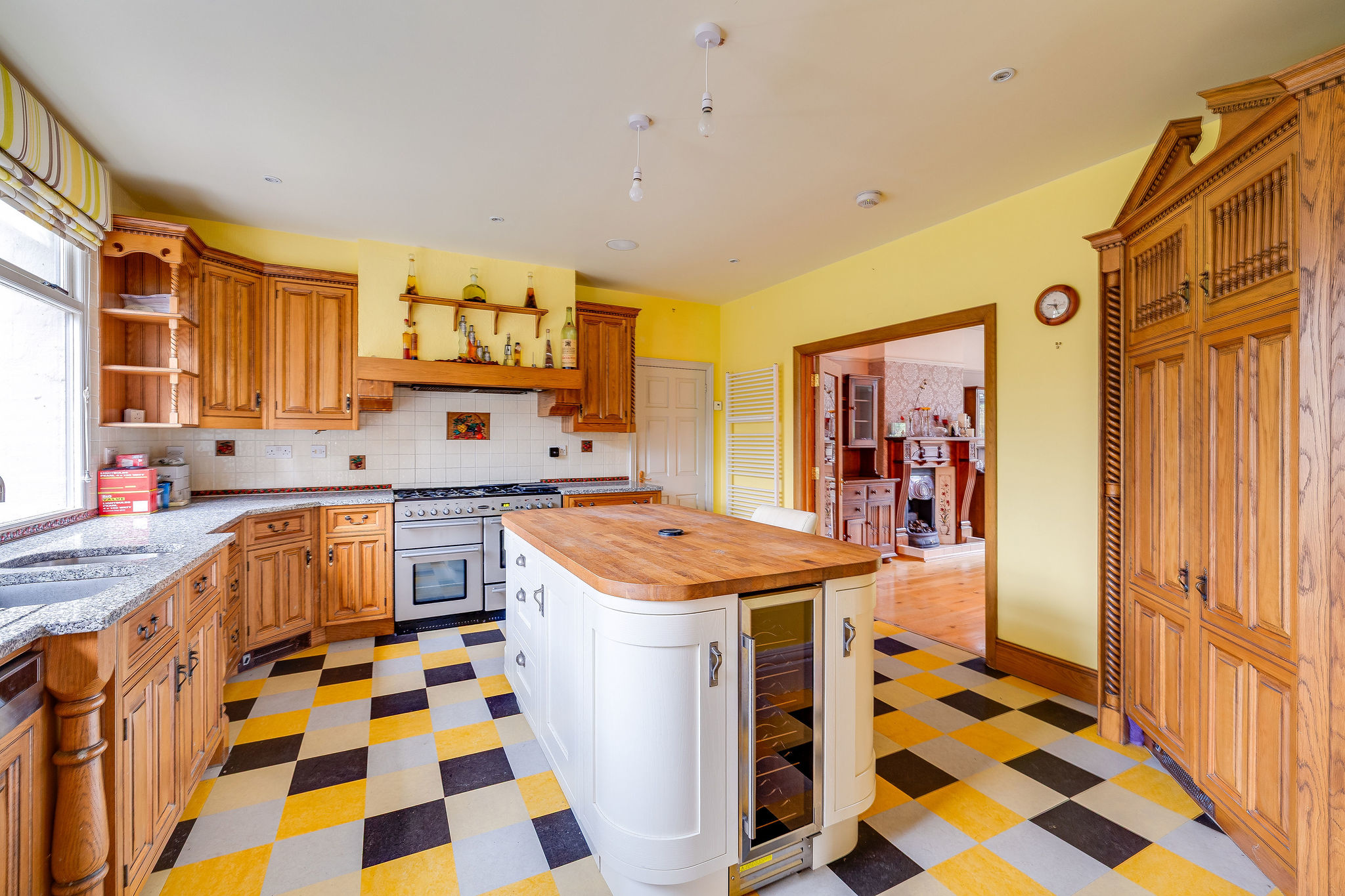 4J6A2899HDR61TowerRoadNorth.Highres