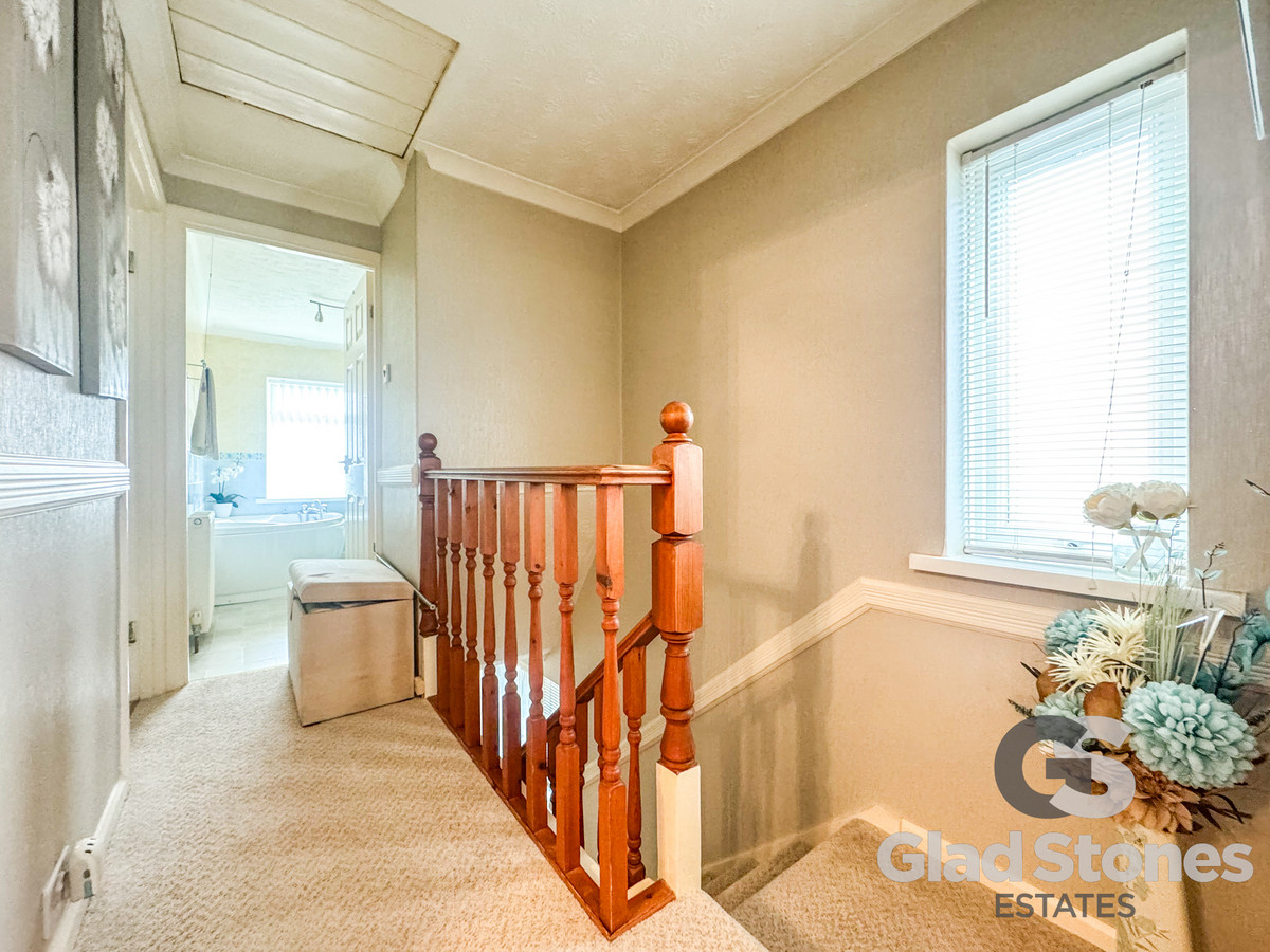 Shortwood Crescent, Plymouth, PL9 Spacious Semi Detached Family Home in Plymstock, photo 15
