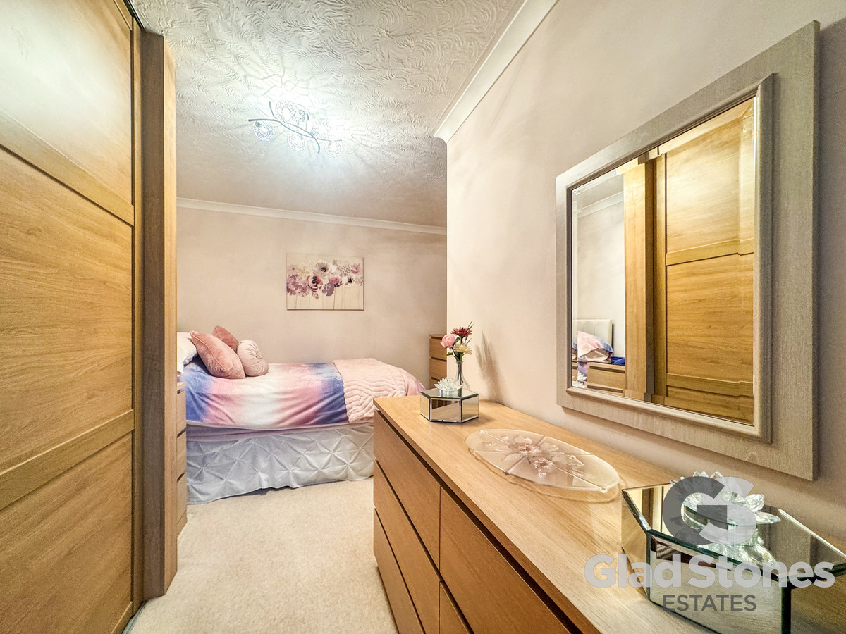 Shortwood Crescent, Plymouth, PL9 Spacious Semi Detached Family Home in Plymstock, photo 16