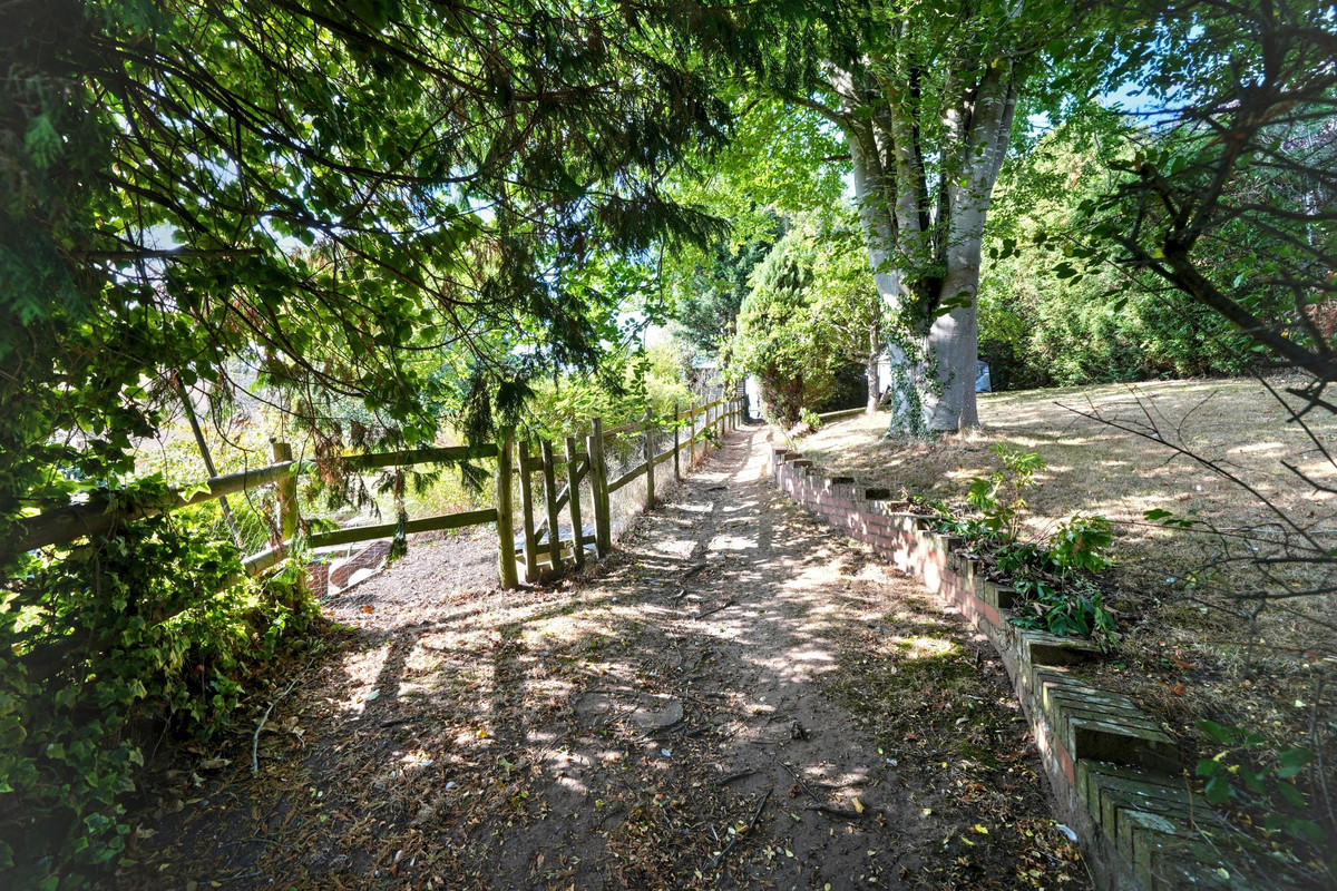 The Holloway, Dudley, DY3, photo 36