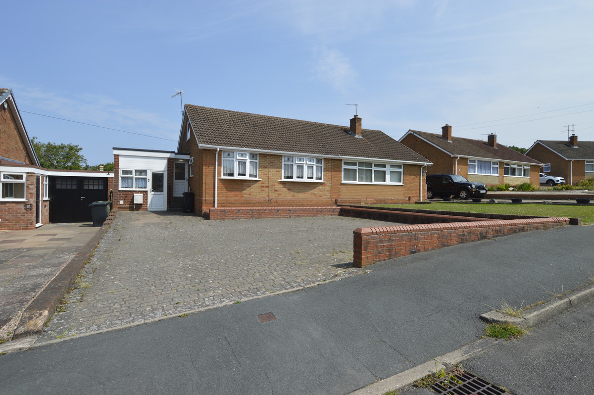 Woodland Close, Stourbridge, DY9