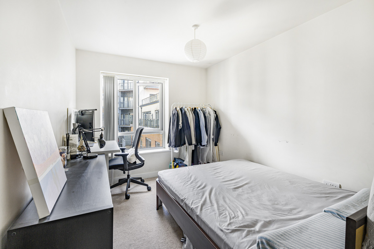 Aerodrome Road, London, NW9, photo 6