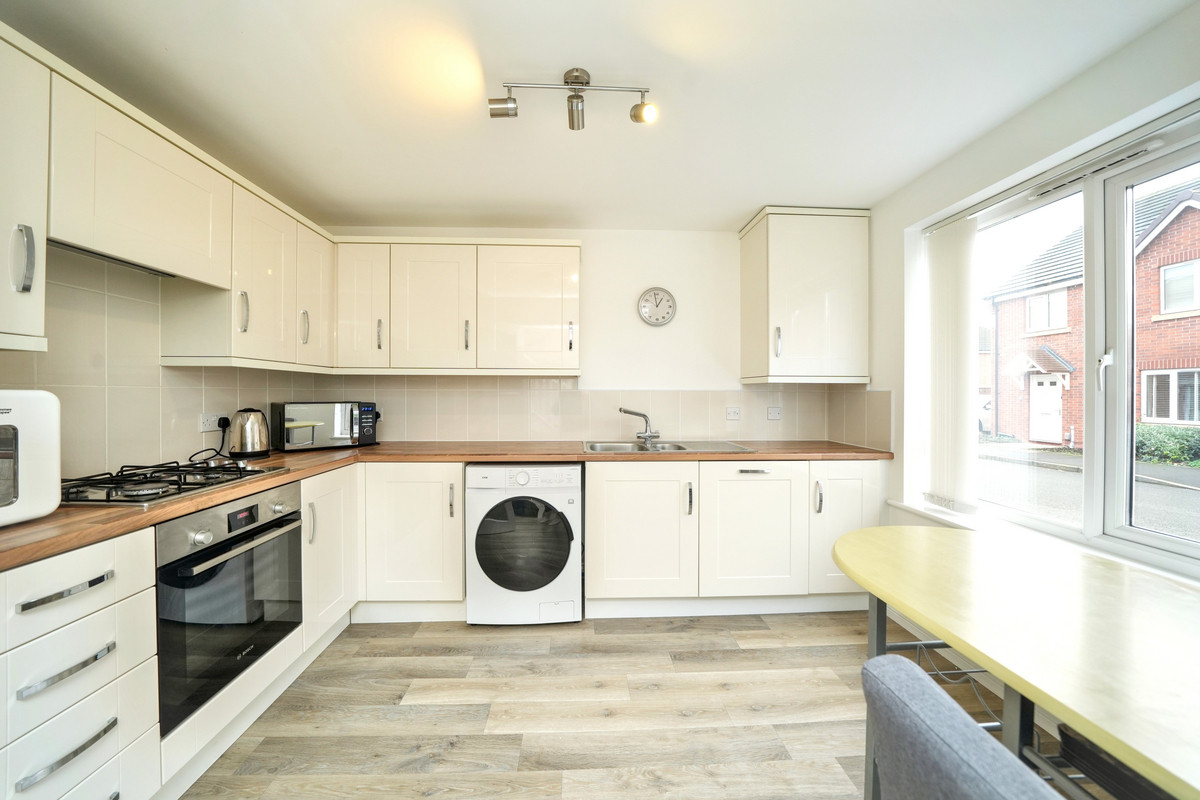 Field Sidings Way, Kingswinford, DY6, photo 21