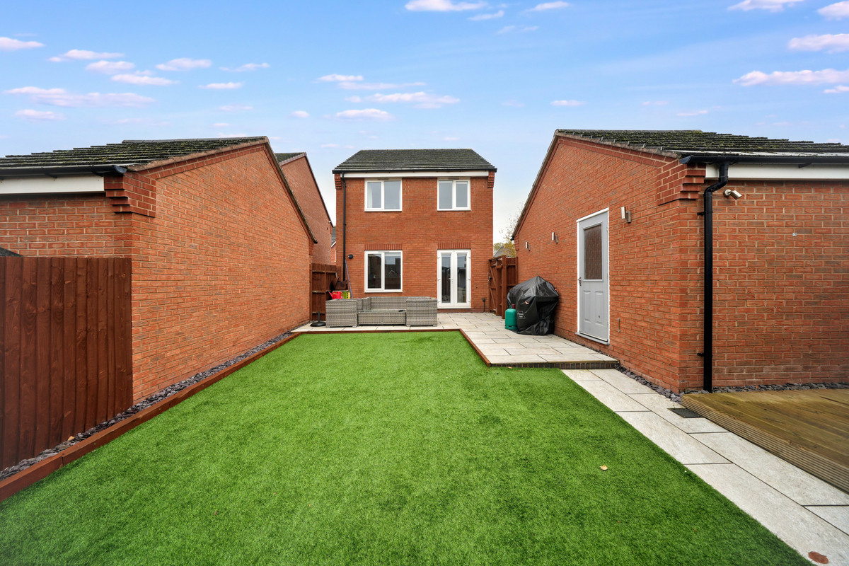 Field Sidings Way, Kingswinford, DY6, photo 38