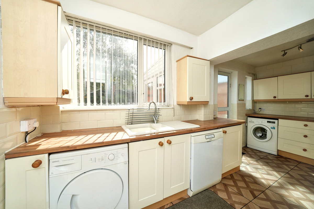 Cakemore Road, Rowley Regis, B65, photo 16