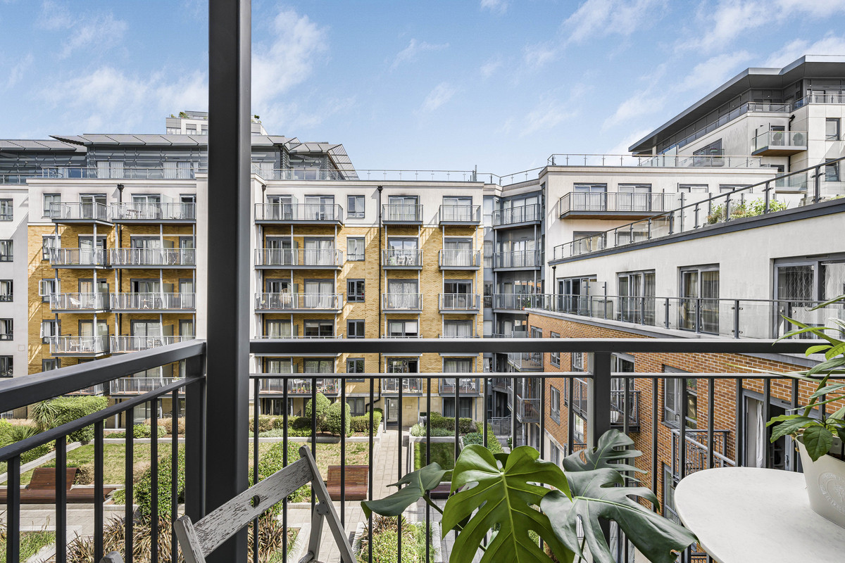 Aerodrome Road, London, NW9, photo 10