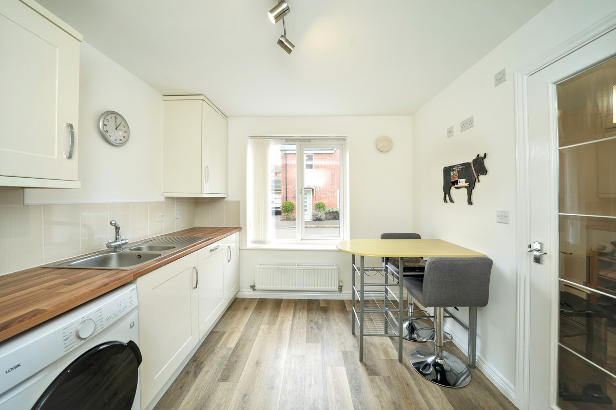 Field Sidings Way, Kingswinford, DY6, photo 19