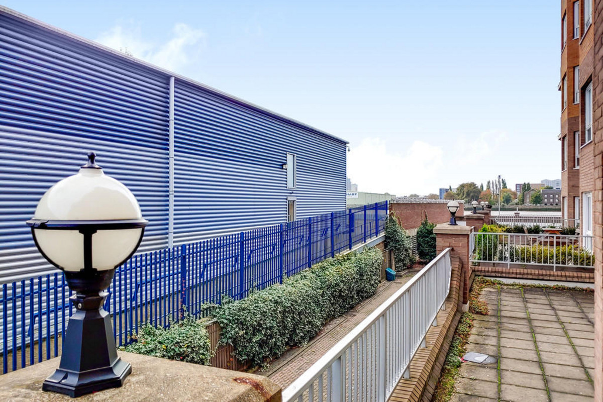 Homer Drive, London, E14, photo 5