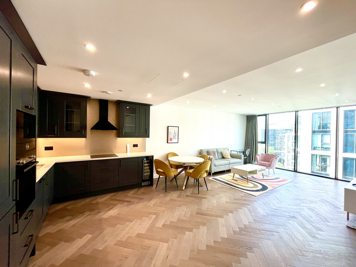 Merino Gardens, London, E1W