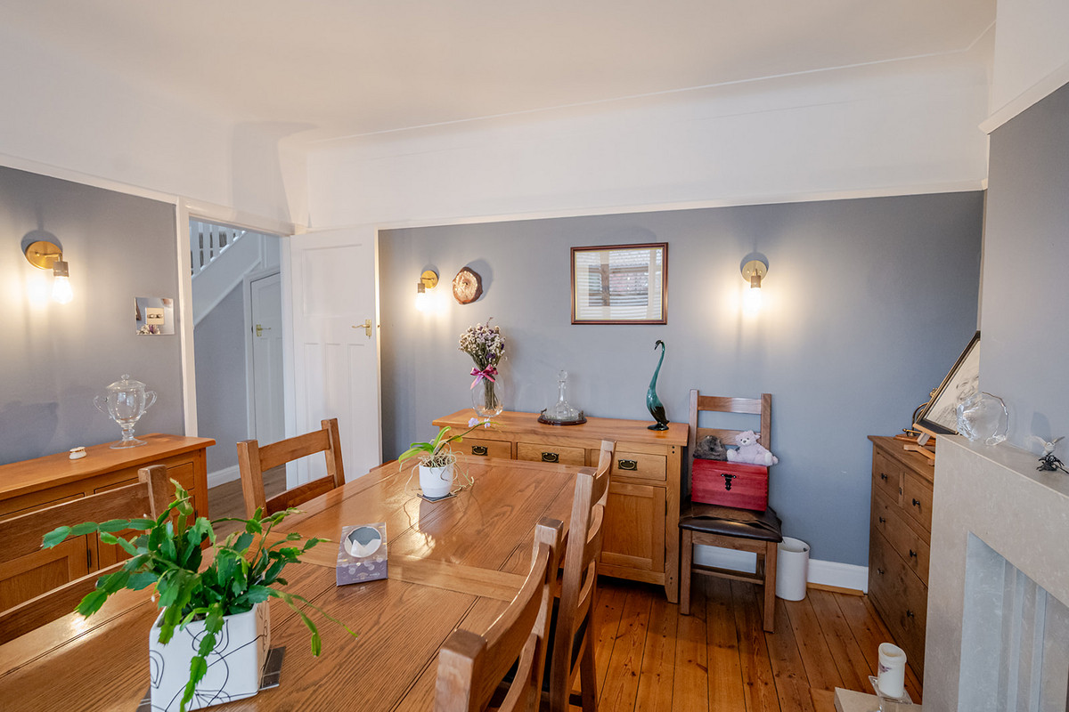 Spen Lane, Leeds, LS16, photo 37