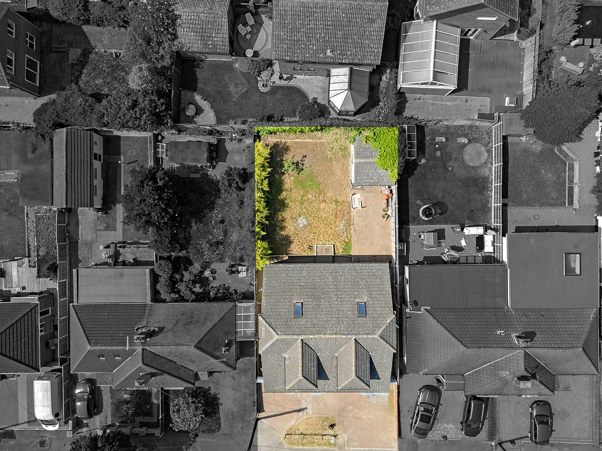 Brackendale Avenue, Basildon, SS13, photo 19