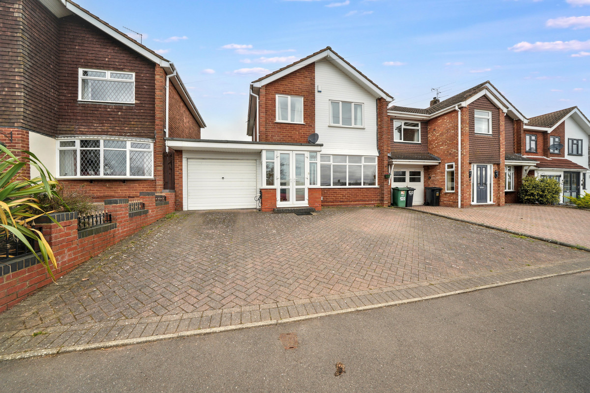 Granville Drive, Kingswinford, DY6